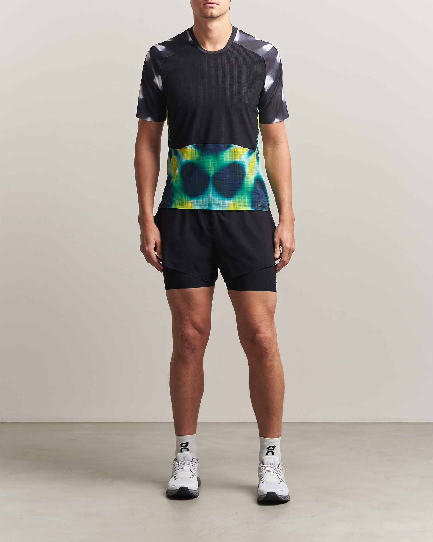 Herren | T-Shirts | SOAR Running | Trail Race Top Black/Fade Grey