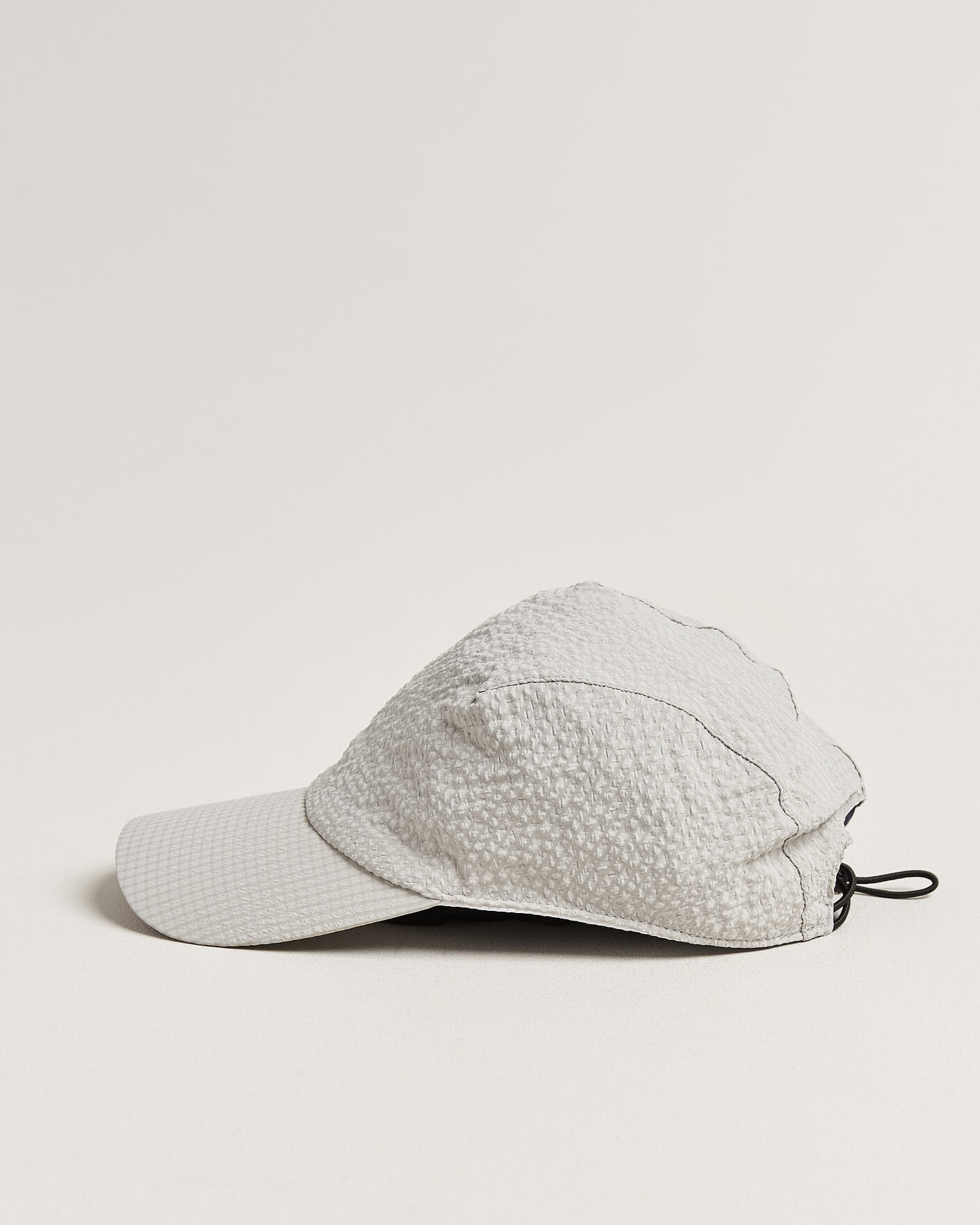 Herren | Hüte & Mützen | SOAR Running | Dart Cap Silver Grey