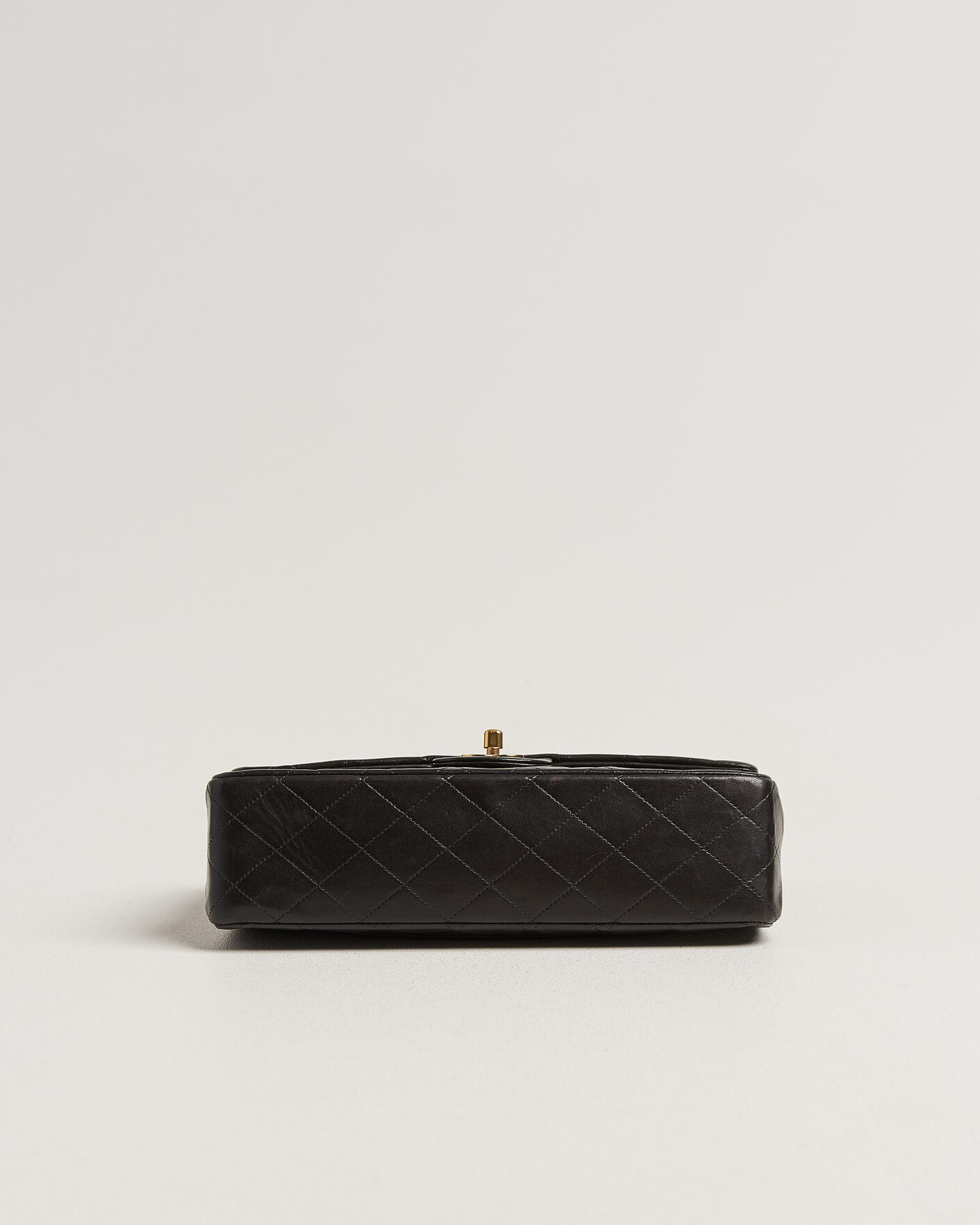 Herren | Pre-Owned & Vintage Bags | Chanel Pre-Owned | Classic Medium Double Flap Bag Lambskin Black