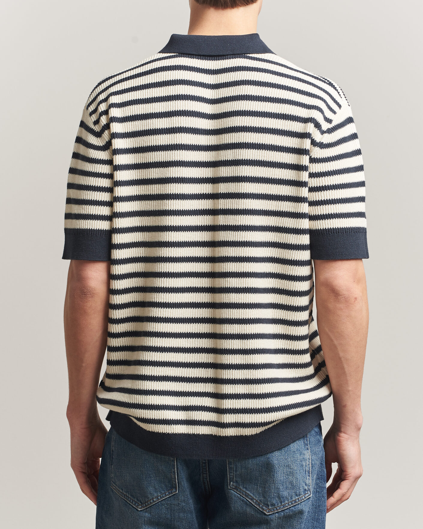Herren | Poloshirts | A Day's March | Jeremy Striped Knitted Polo Off White/Navy