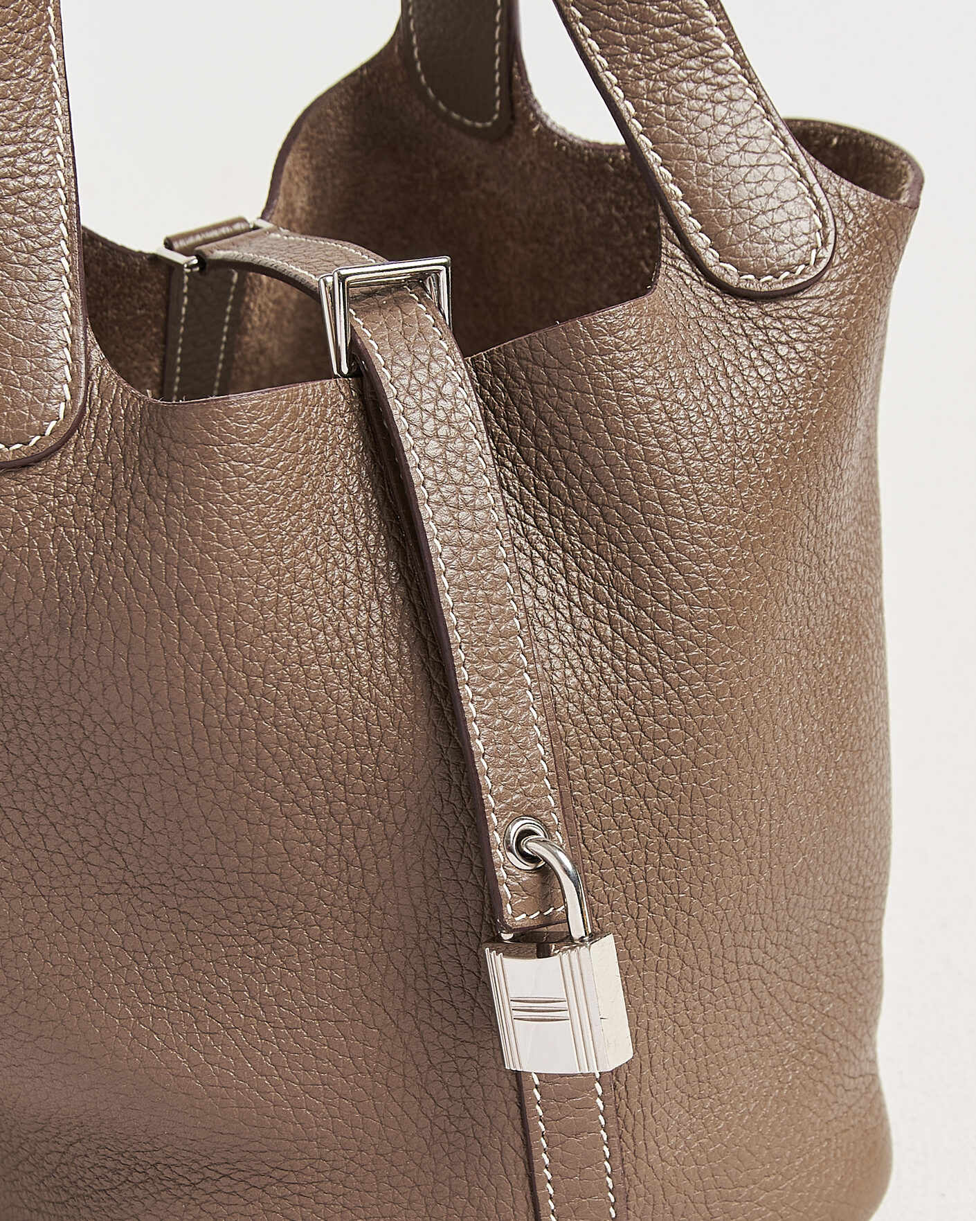 Herren | Pre-Owned & Vintage Bags | Hermès Pre-Owned | Picotin Lock 18 Etoupe