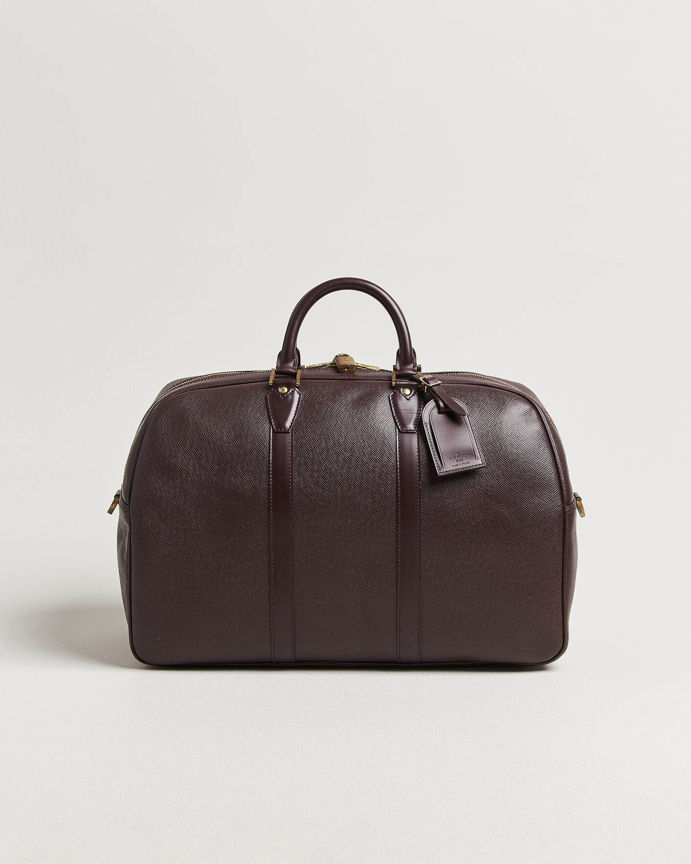 Herren | Pre-Owned & Vintage Bags | Louis Vuitton Pre-Owned | Taiga Kendall Weekend Bag PM Burgundy