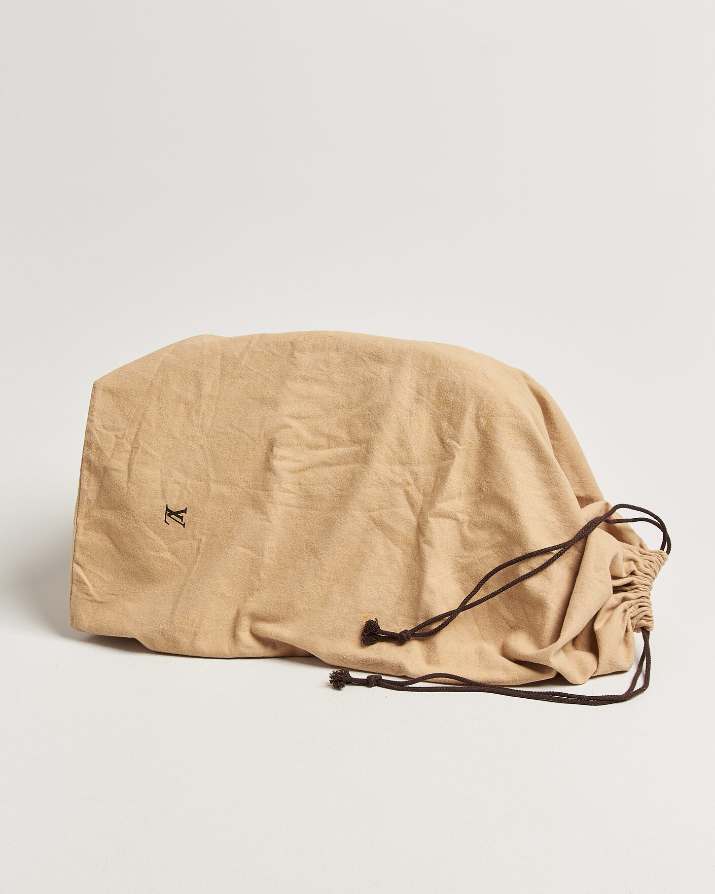 Herren | Pre-Owned & Vintage Bags | Louis Vuitton Pre-Owned | Taiga Kendall Weekend Bag PM Burgundy