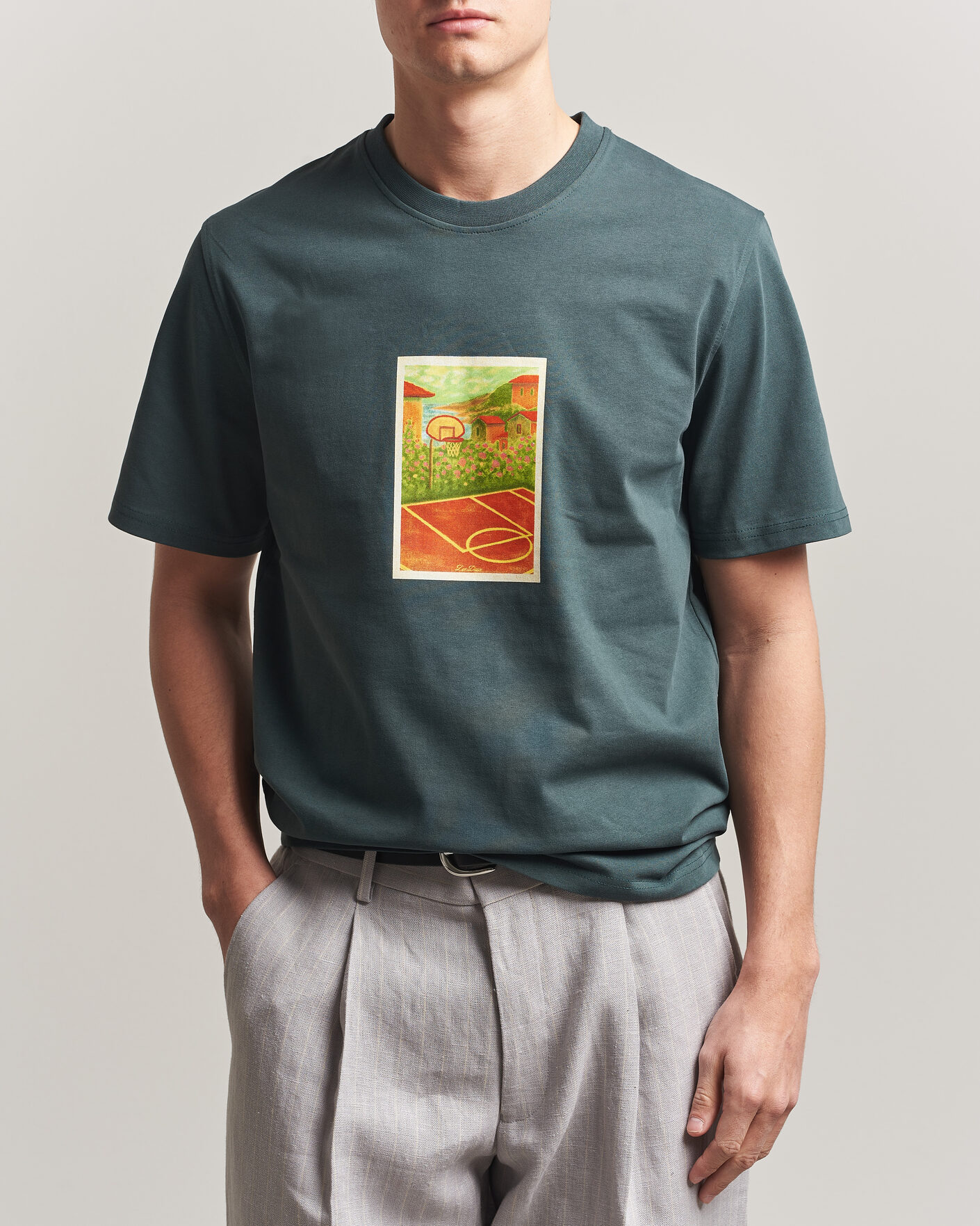 Herren | T-Shirts | LES DEUX | Court Printed T-Shirt Pine Green