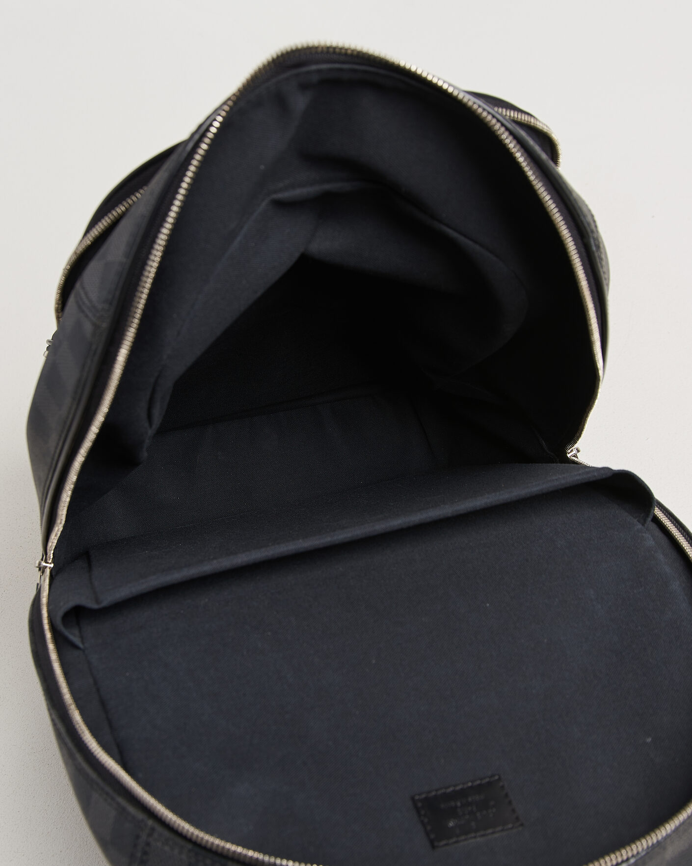 Herren | Louis Vuitton Pre-Owned Michael Backpack Damier Graphite Damier Graphite | Louis Vuitton Pre-Owned | Michael Backpack Damier Graphite Damier Graphite