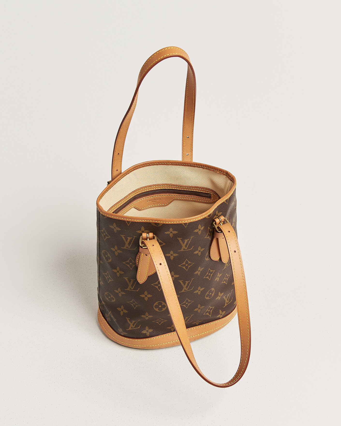 Herren | Pre-Owned & Vintage Bags | Louis Vuitton Pre-Owned | Bucket PM Bag Monogram