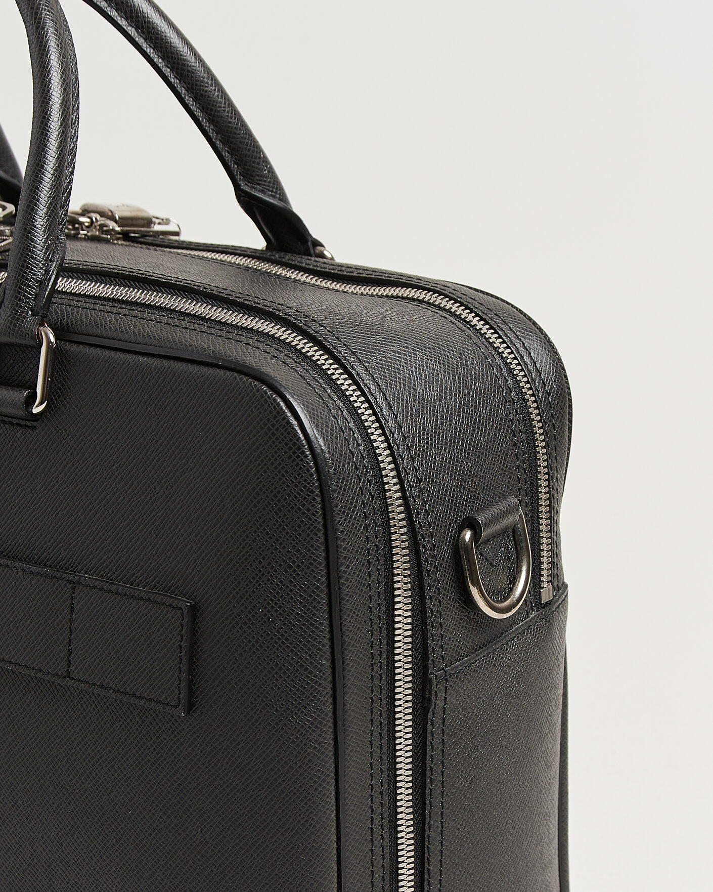 Herren | Pre-Owned & Vintage Bags | Louis Vuitton Pre-Owned | Overnight Bag Taiga Leather Black