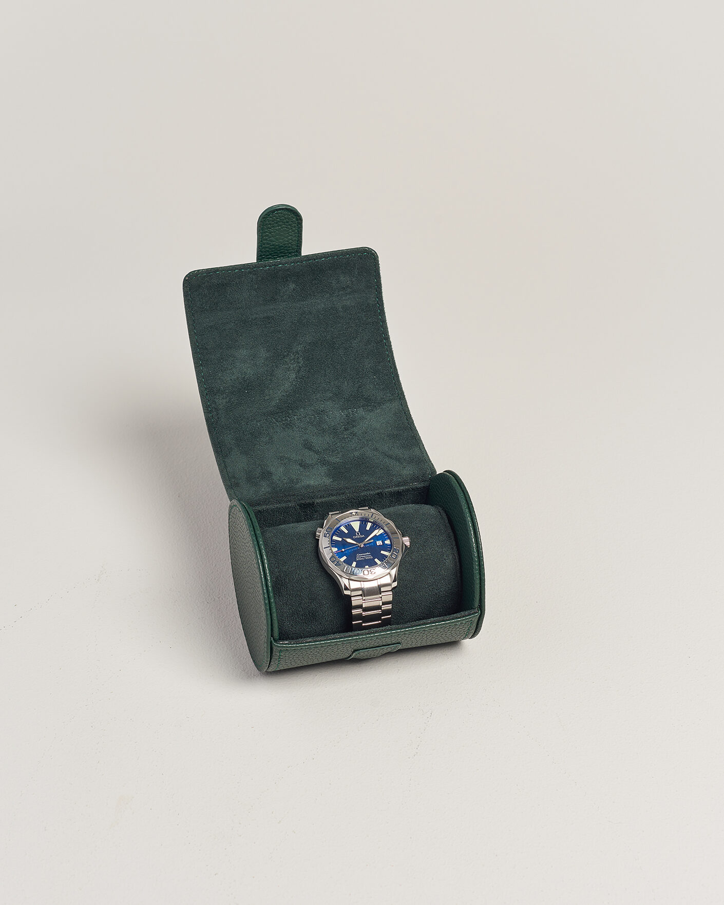Herren | Pre-Owned & Vintage Watches | Omega Pre-Owned | Seamaster 300M Electric Blue