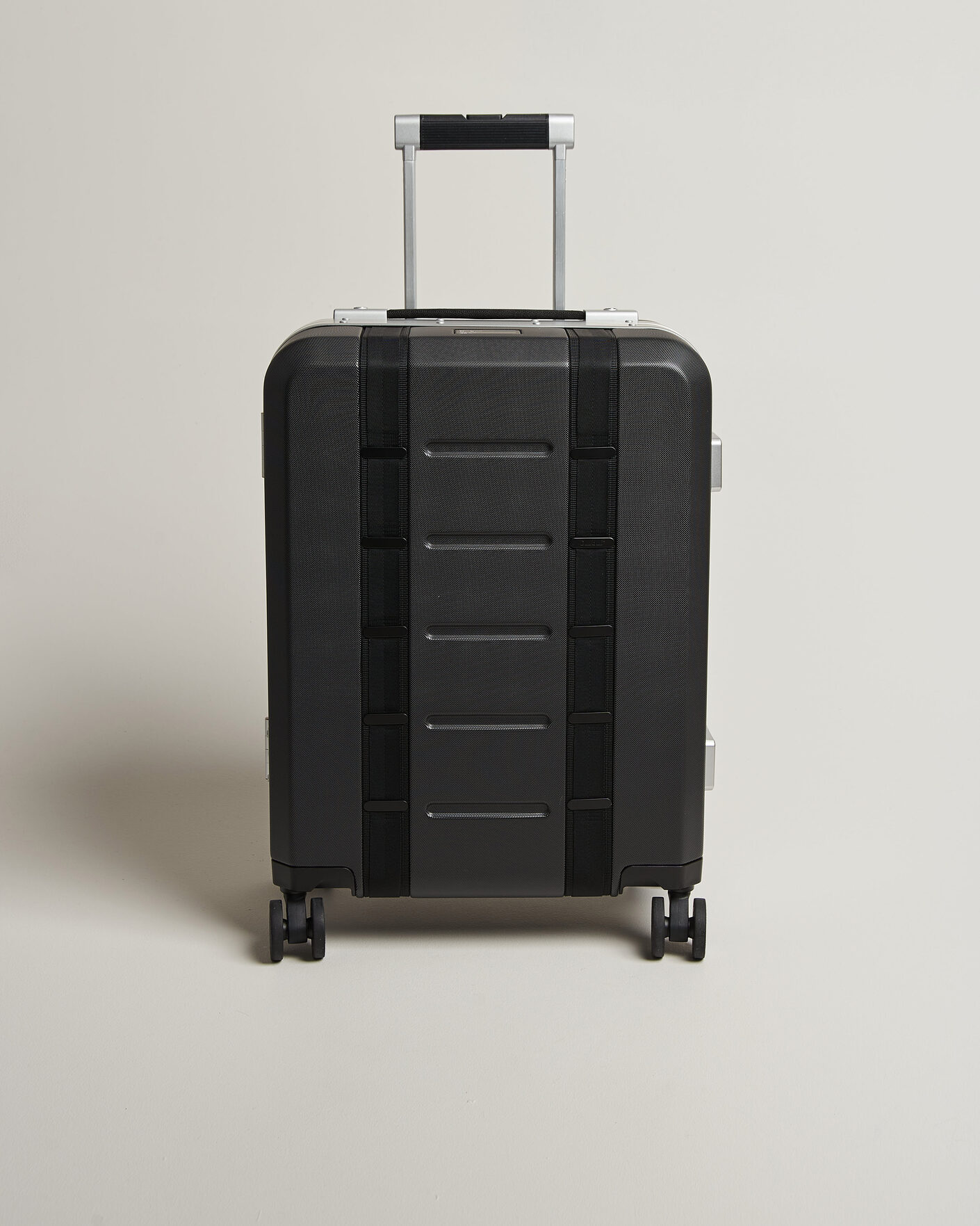 Herren | Taschen | DB | Ramverk Pro Carry On Silver/Black