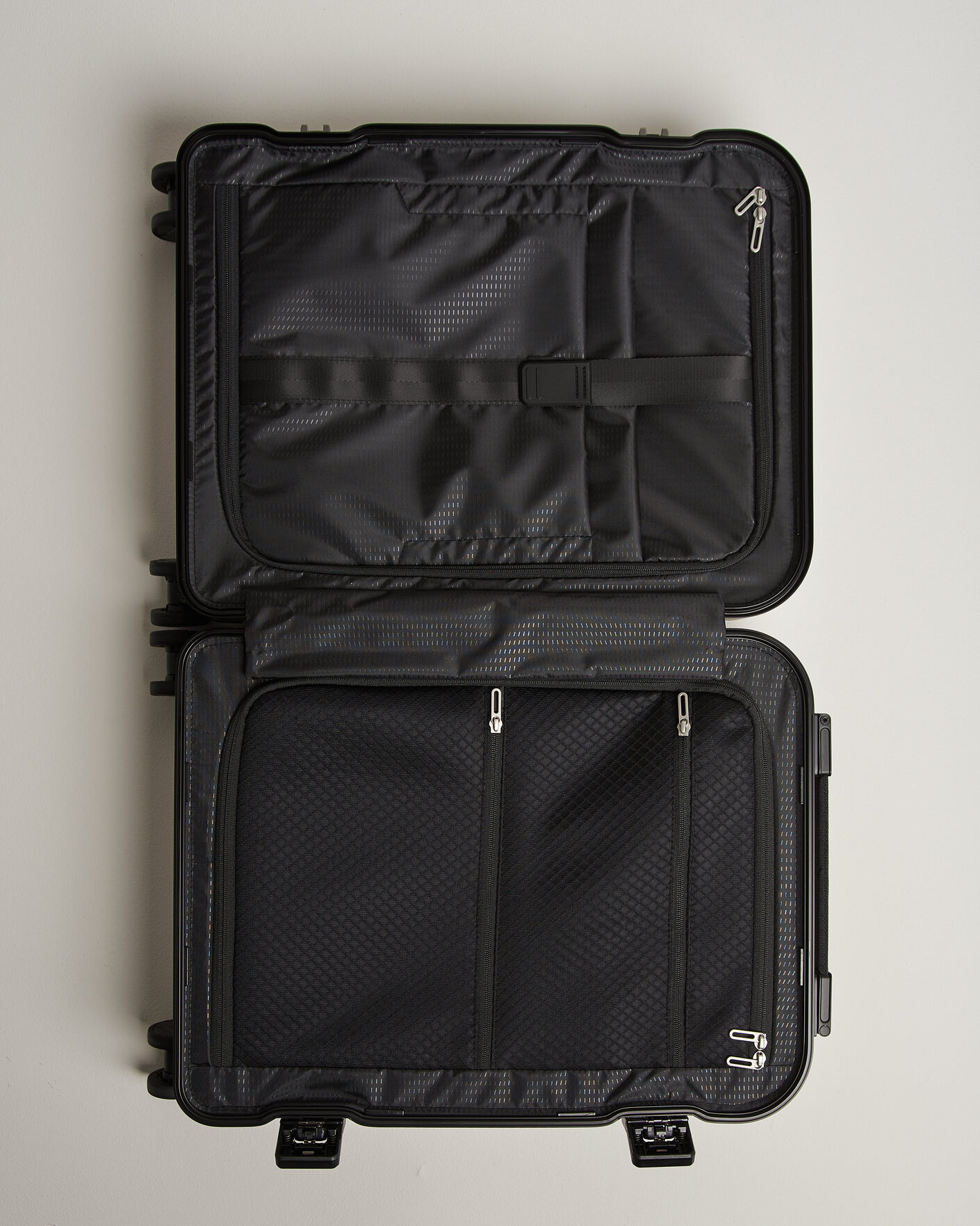 Herren | DB Ramverk Alu Pro Carry On Silver/Onyx | DB | Ramverk Alu Pro Carry On Silver/Onyx