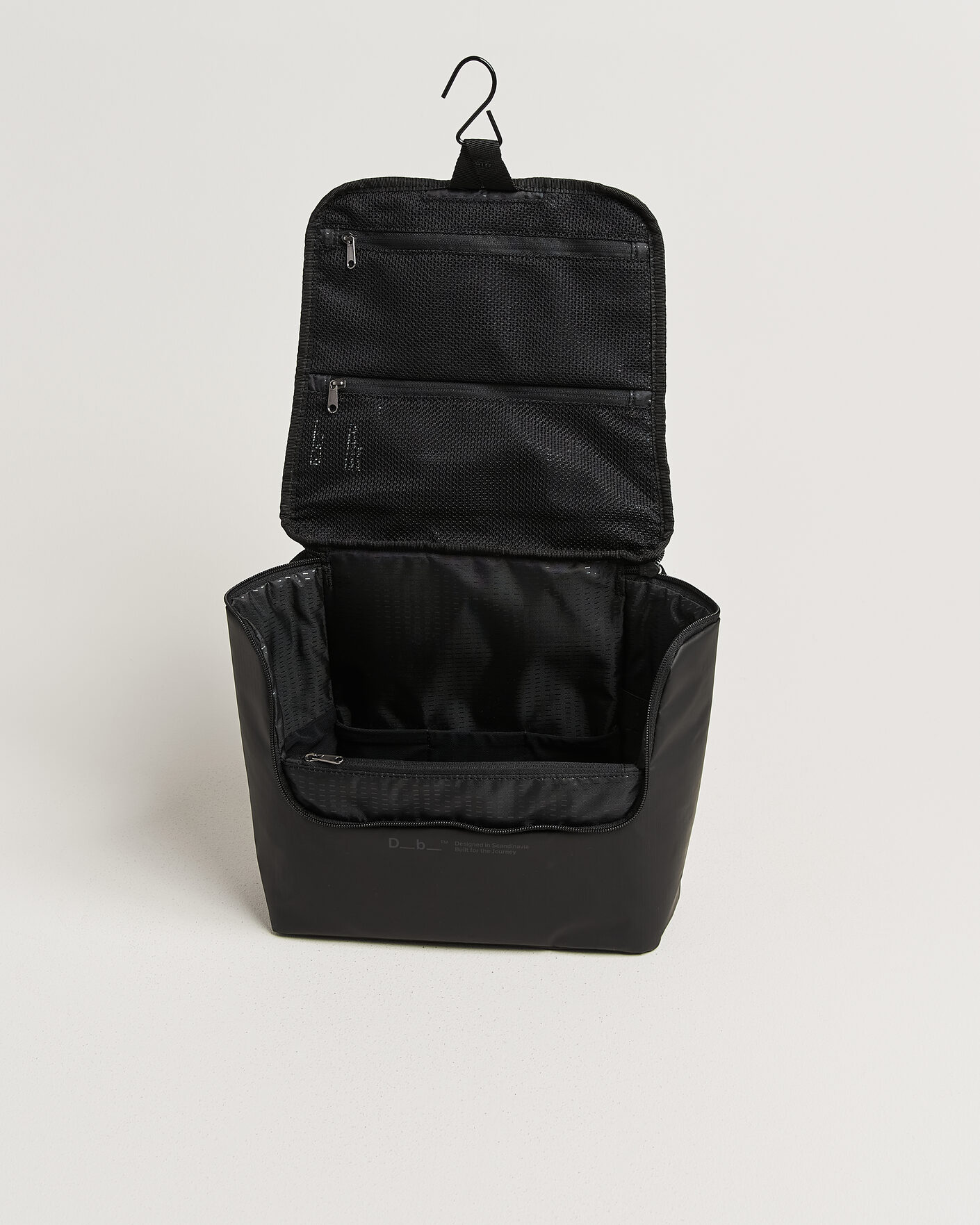 Herren | Taschen | DB | Essential Wash Bag M Black Out