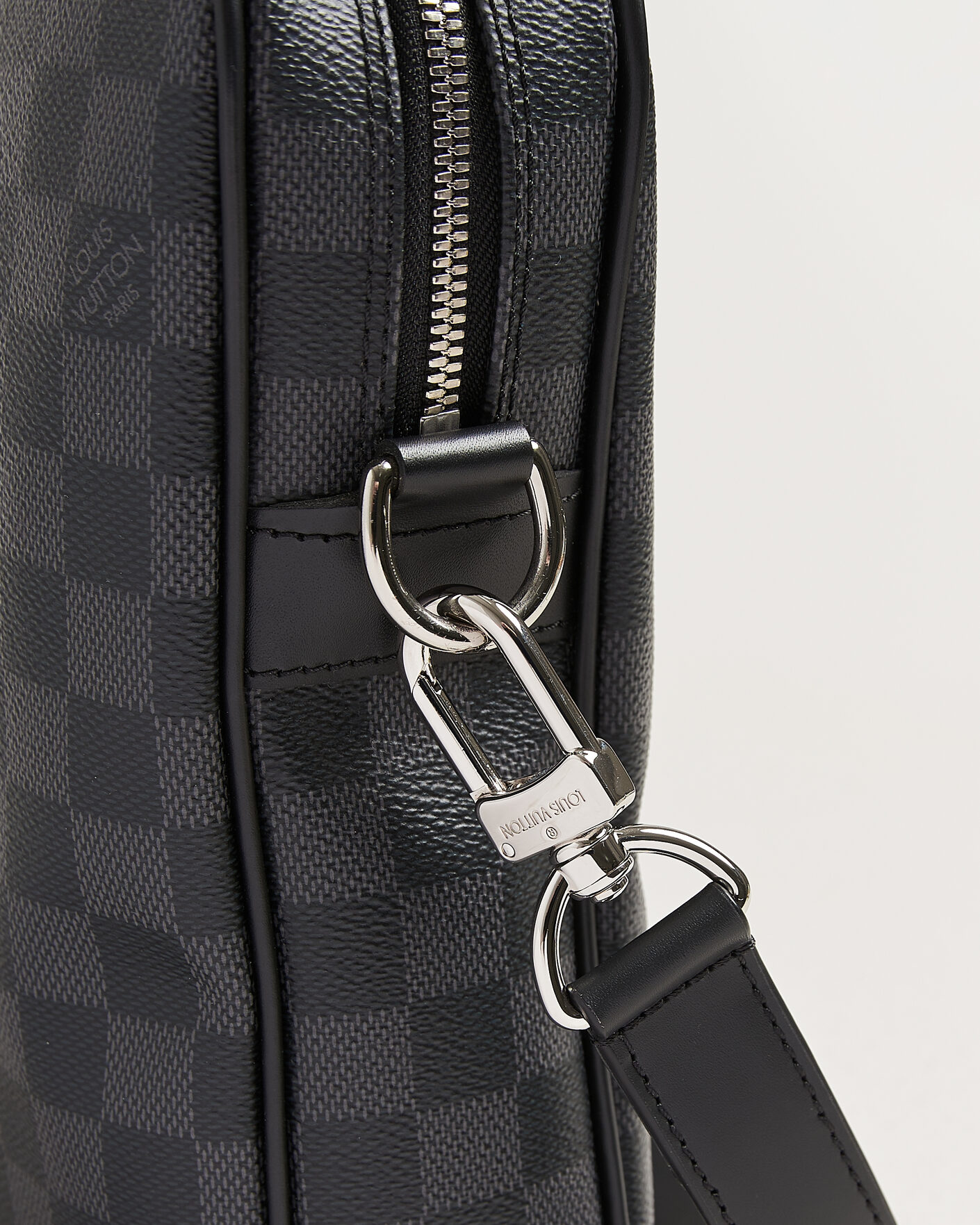 Herren | Louis Vuitton Pre-Owned Porte Documents Damier Graphite | Louis Vuitton Pre-Owned | Porte Documents Damier Graphite