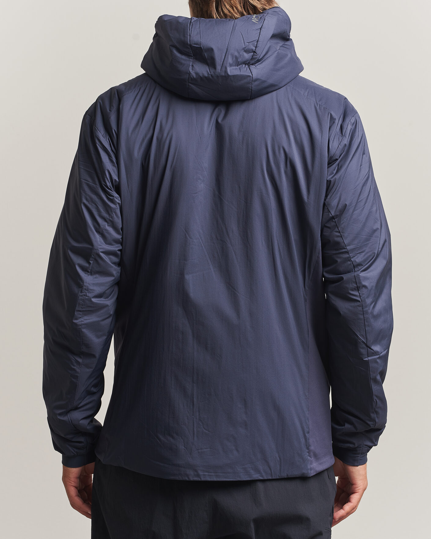 Herren | Jacken | Arc'teryx | Atom Hooded Jacket Black Sapphire