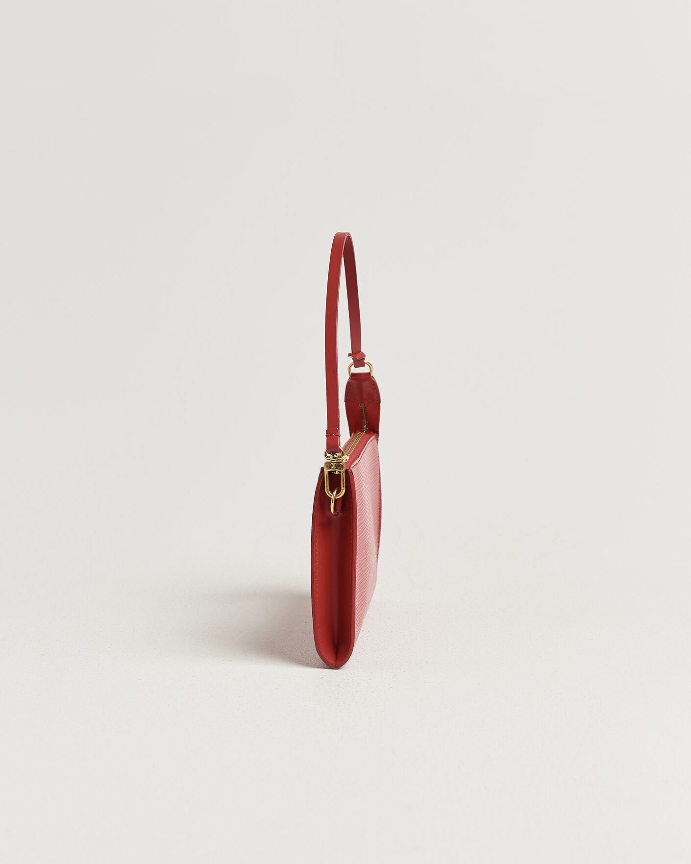 Herren | Pre-Owned & Vintage Bags | Louis Vuitton Pre-Owned | Pochette Accessoires Epi Leather Red