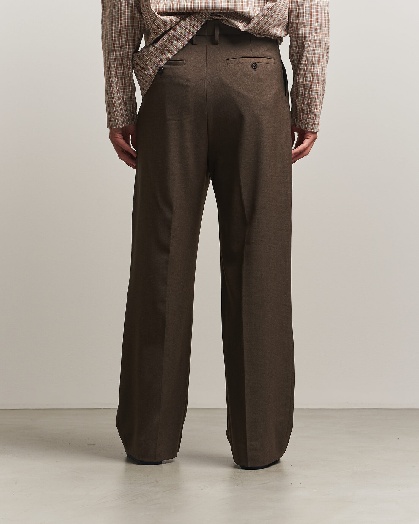 Herren | Hosen | Filippa K | Milo Wide Wool Trousers Walnut Brown