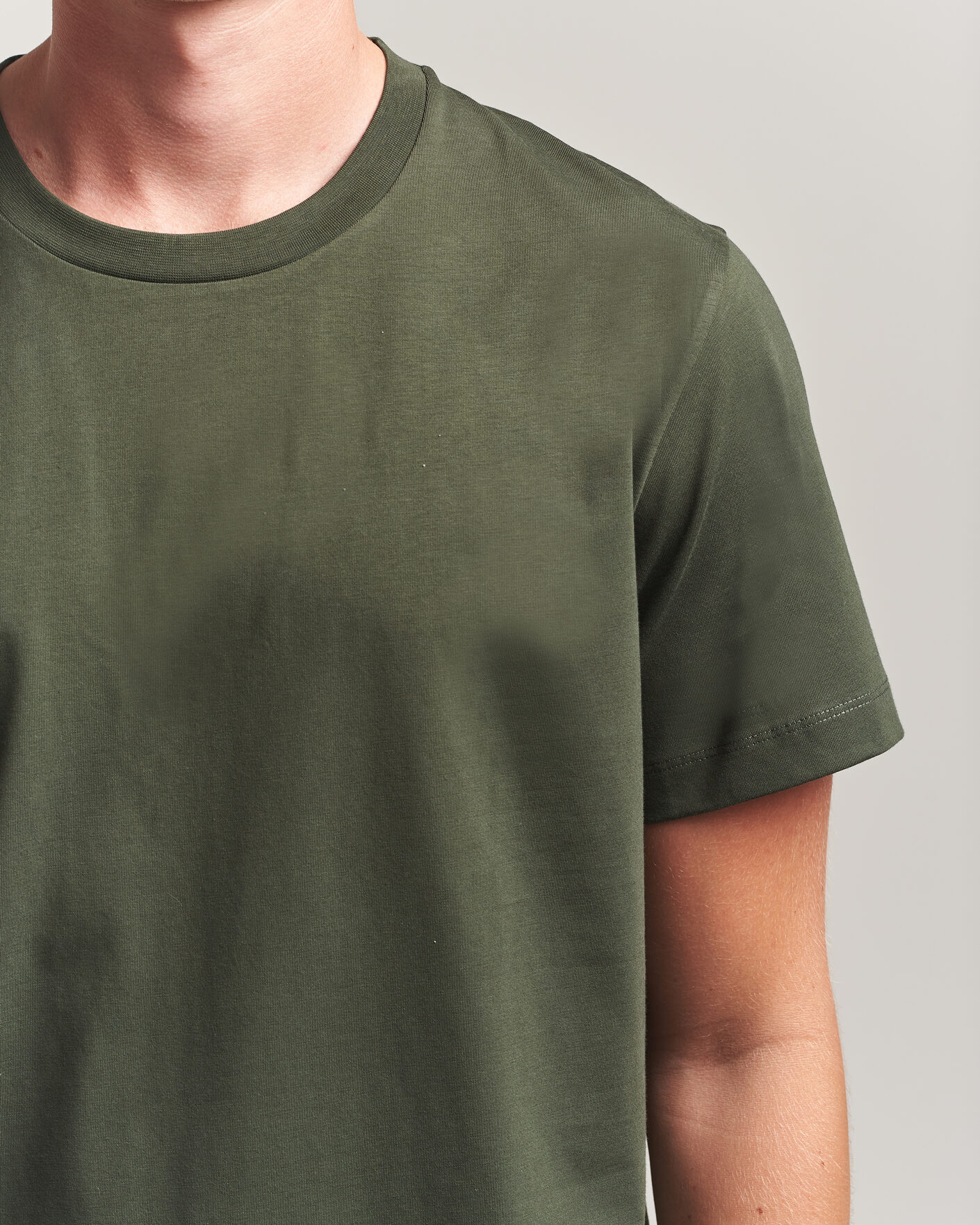 Herren | T-Shirts | Filippa K | Filip Crew Neck T-Shirt Night Green