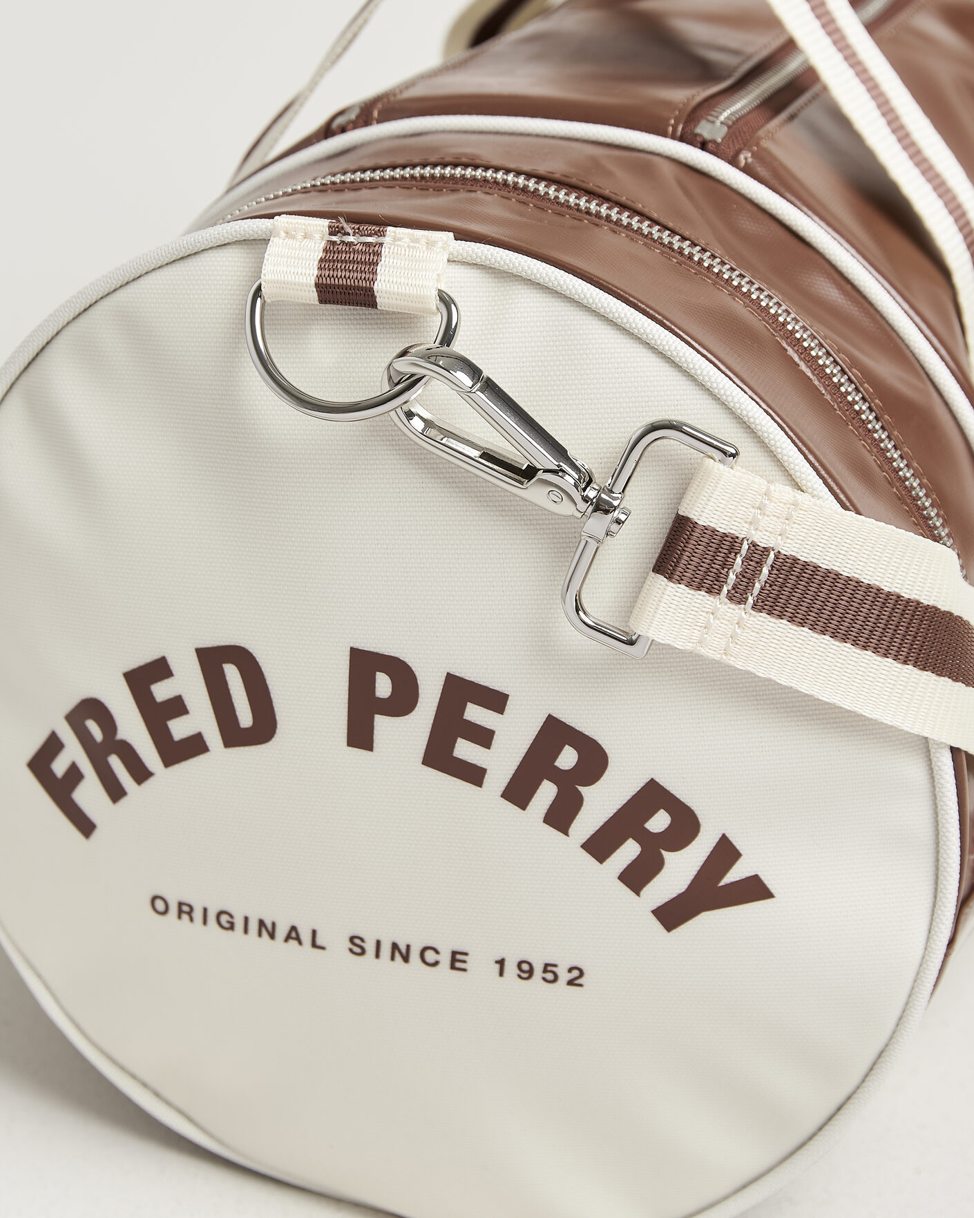 Herren | Taschen | Fred Perry | Classic Barrel Bag Tan