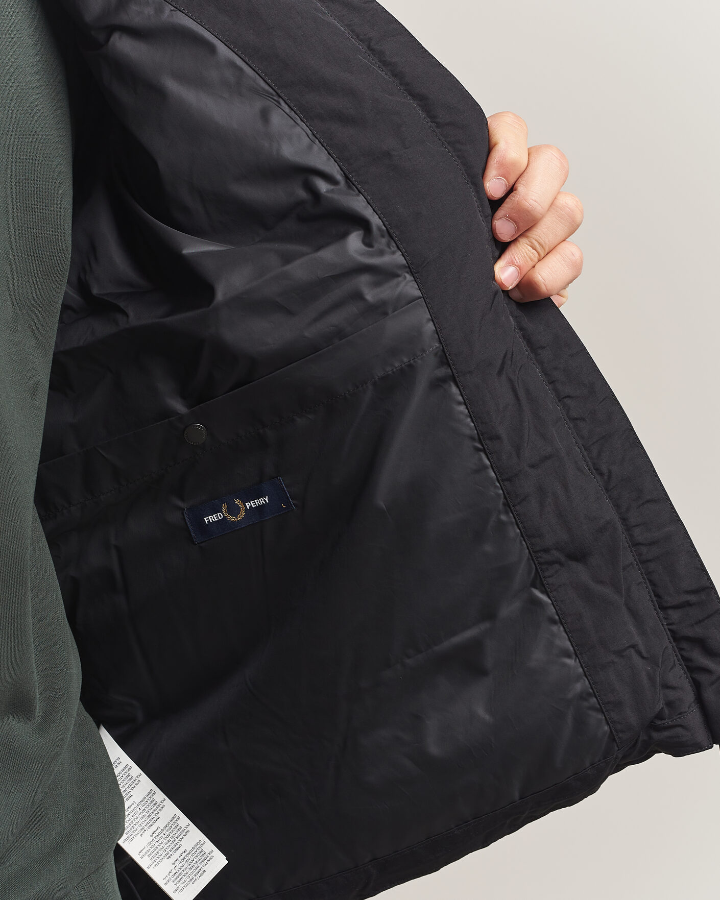 Herren | Jacken | Fred Perry | Raglan Sleeve Padded Jacket Black