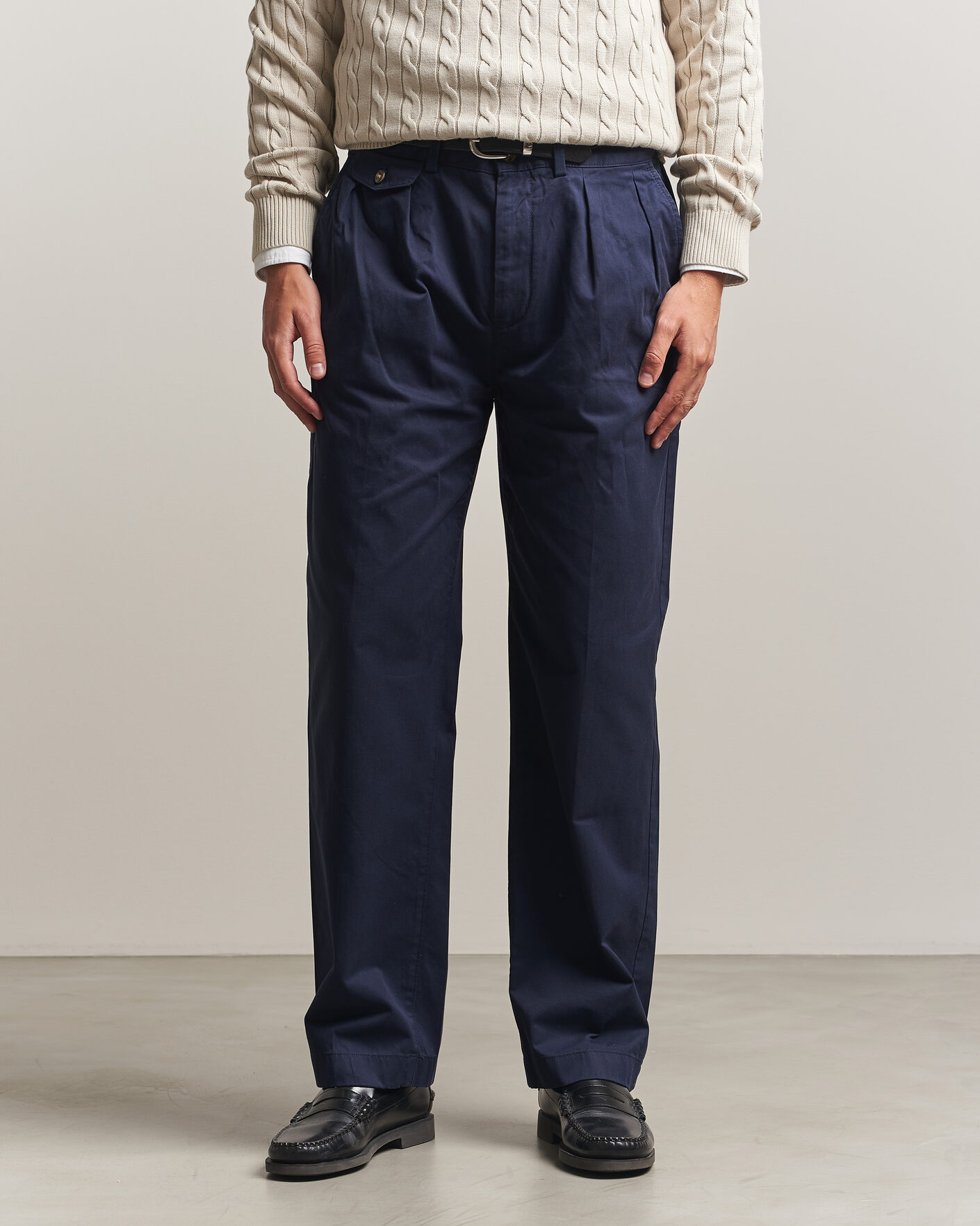 Herren | Hosen | Gant | Relaxed Fit Pleated Cotton Twill Pants Evening Blue