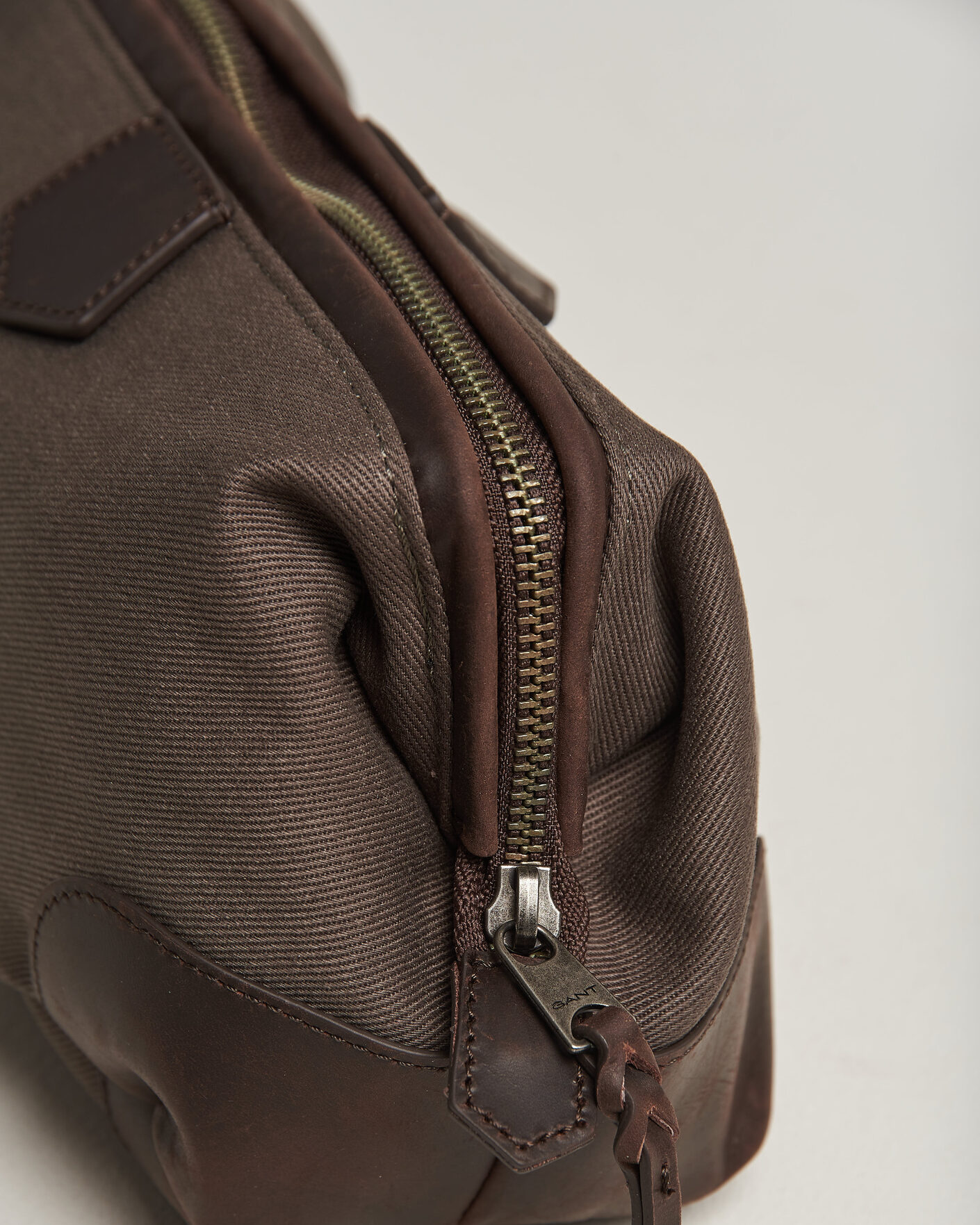 Herren | Taschen | Gant | Modern Premium Canvas Washbag Faded Taupe