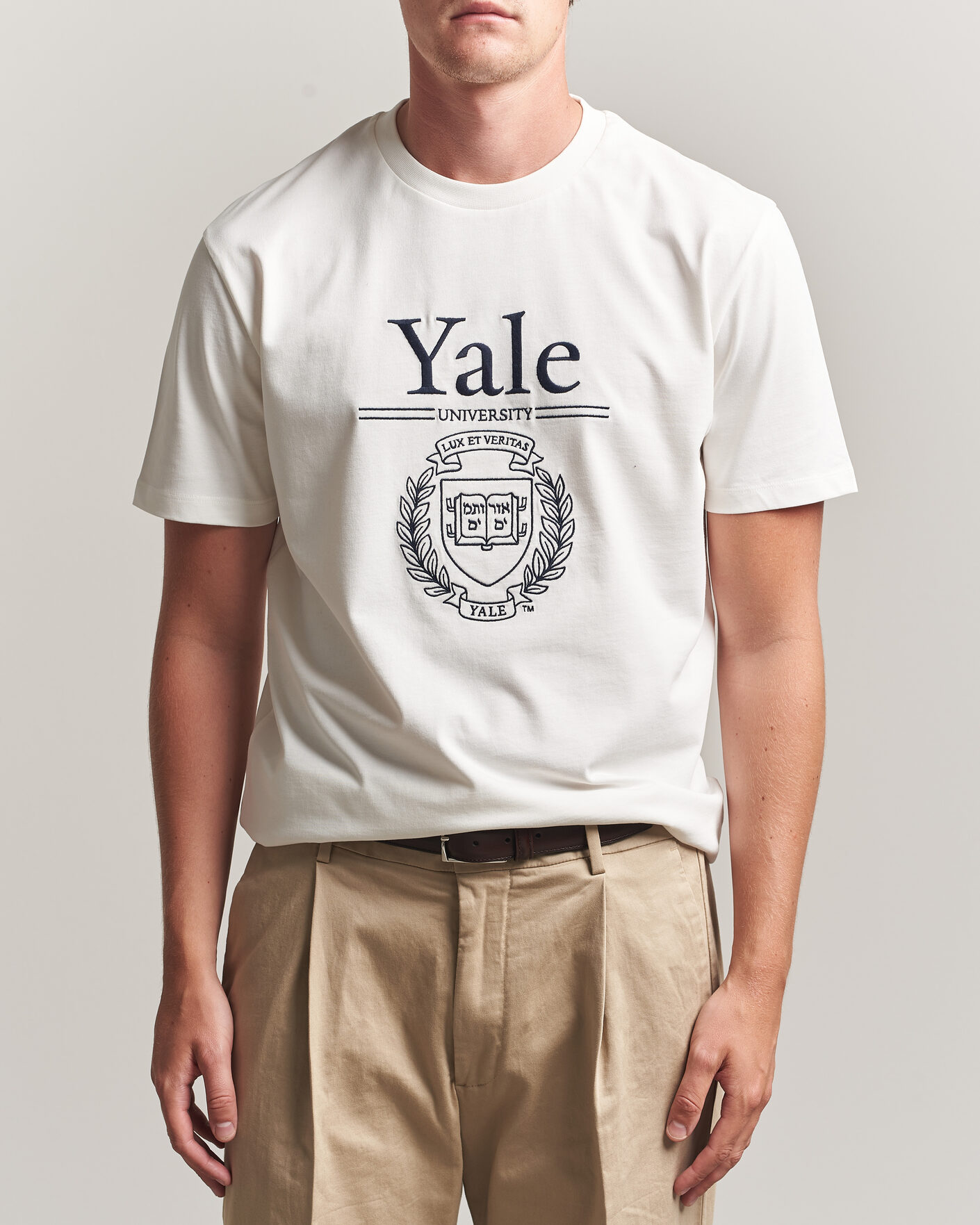 Herren | T-Shirts | Gant | YALE Crew Neck T-Shirt Eggshell