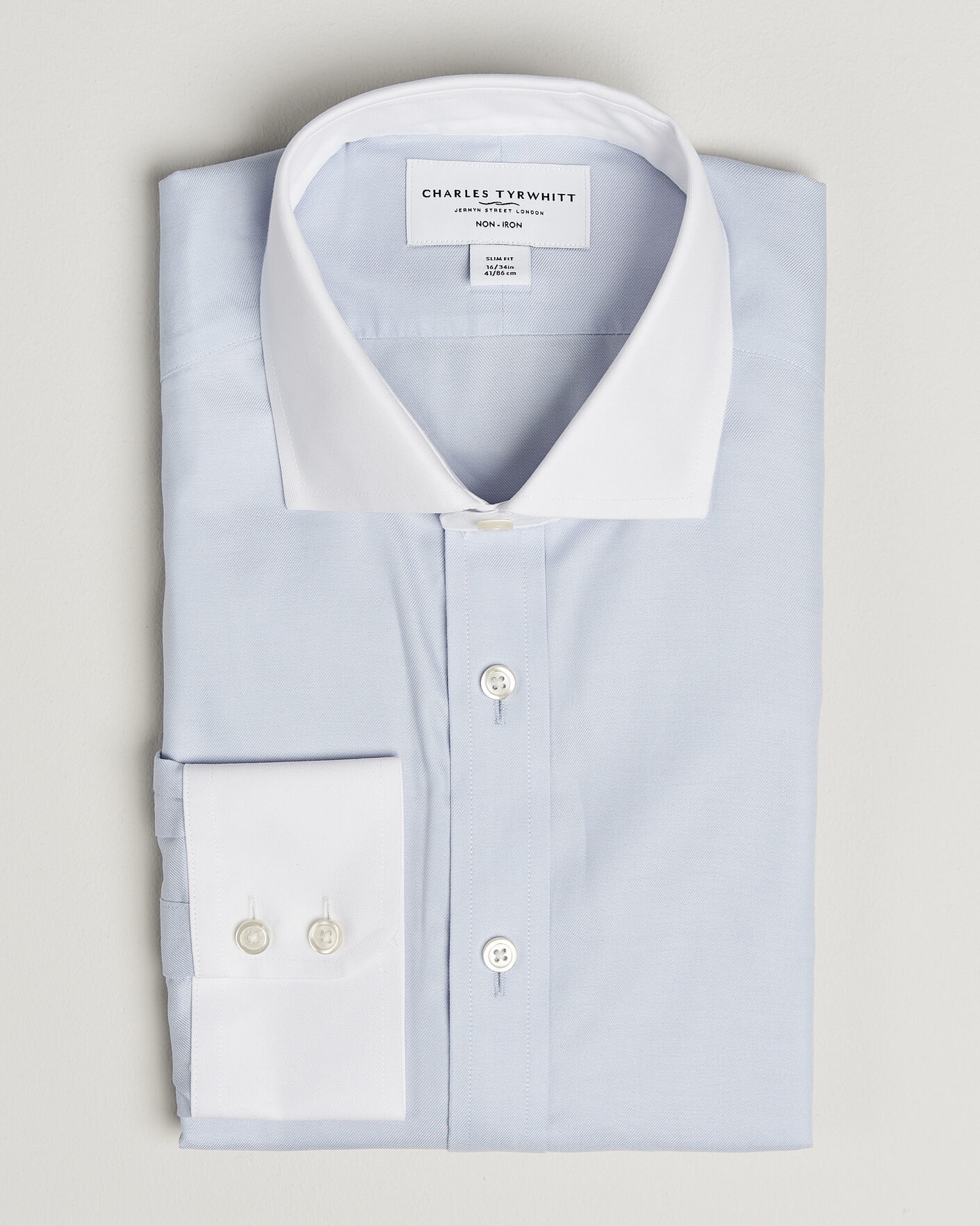 Herren | Hemden | Charles Tyrwhitt | Slim Fit Non Iron Plain Winchester Shirt Light Blue