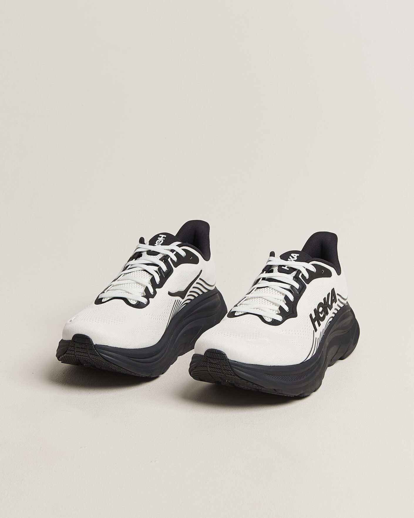 Herren | Runningsneakers | Hoka | Clifton 11 White/Black