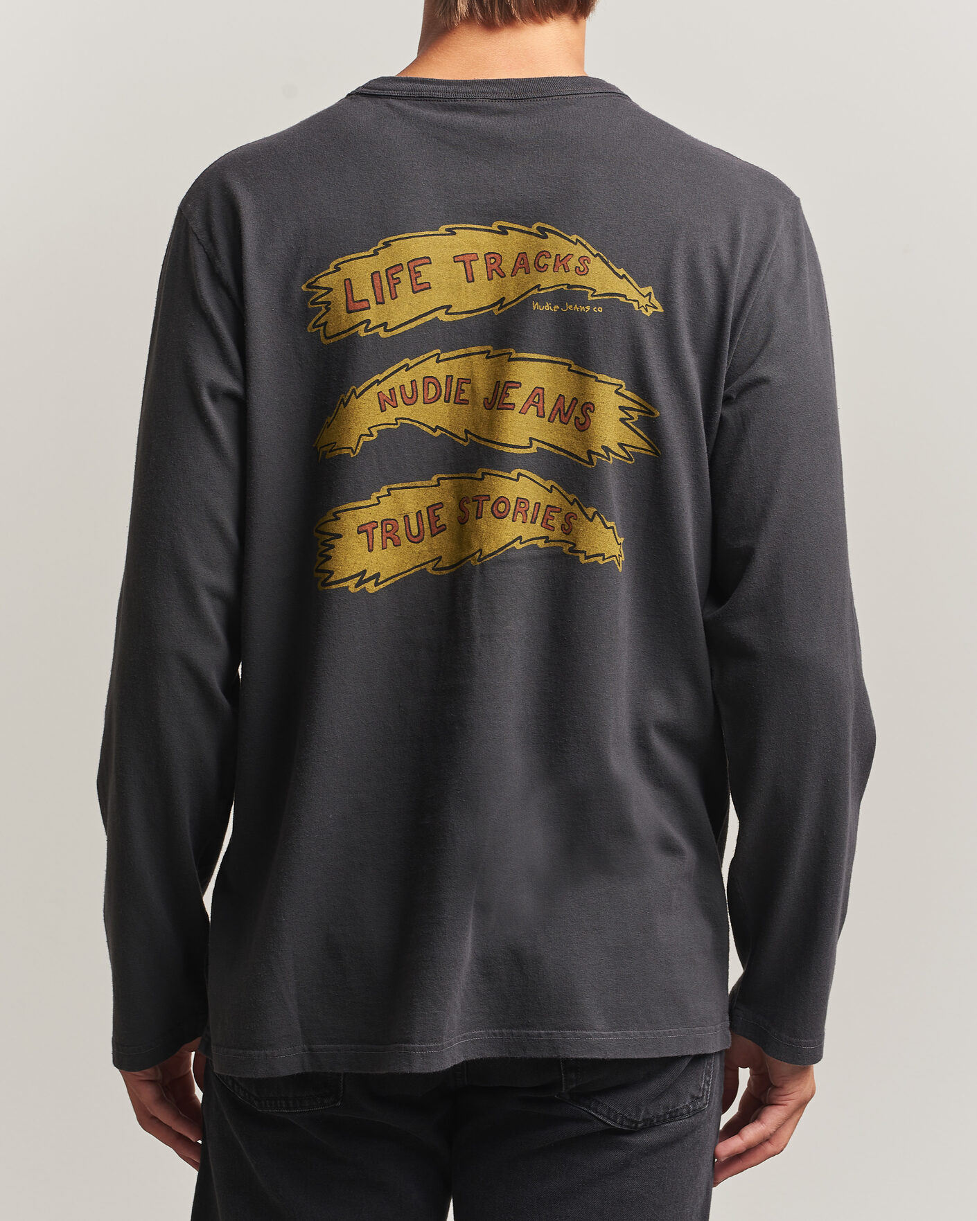 Herren | T-Shirts | Nudie Jeans | Rudi Life Tracks II Long Sleeved T-Shirt Antracite