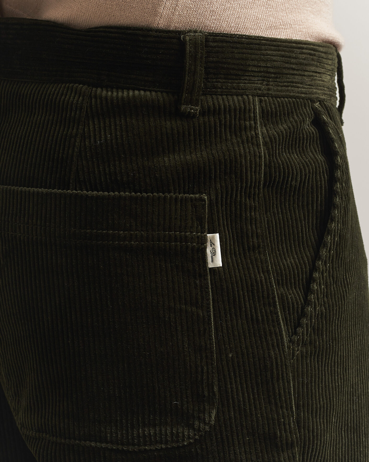 Herren | Hosen | LES DEUX | Corduroy Tapered Pants Rosin Green