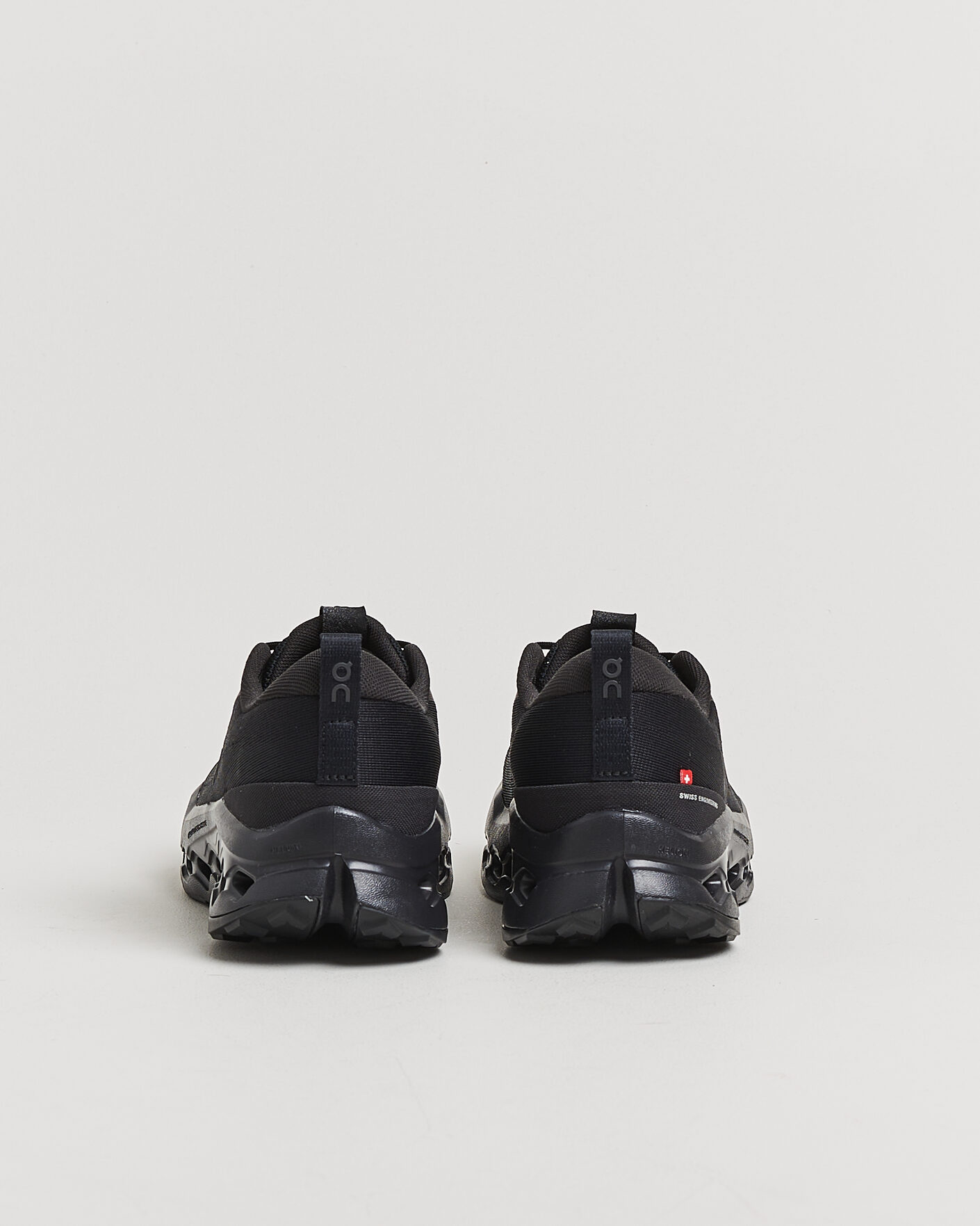 Herren | Runningsneakers | On | Cloudsurfer Trail 2 Black/Eclipse