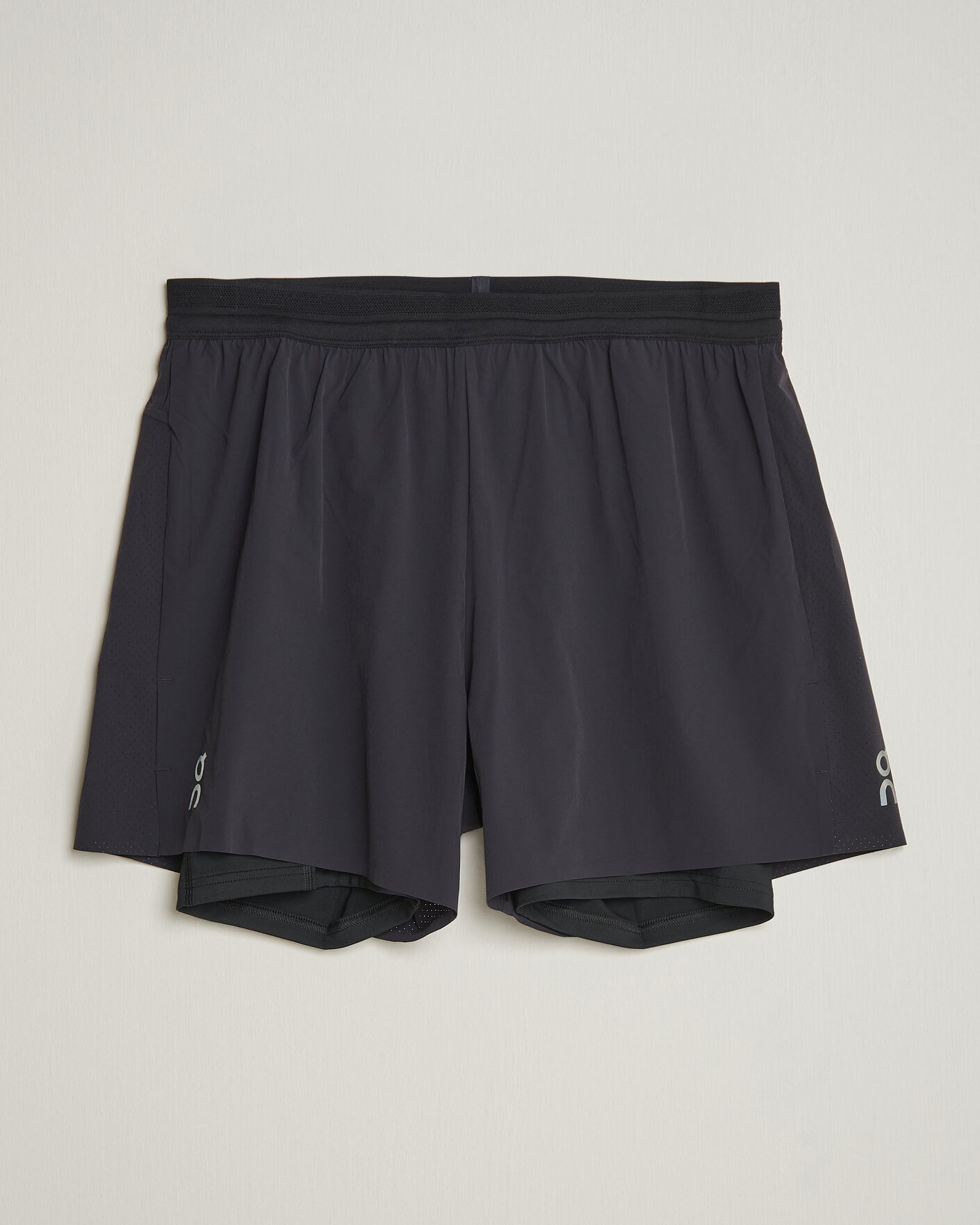 Herren | Shorts | On | 5 Inch Performance 2/1 Shorts Black