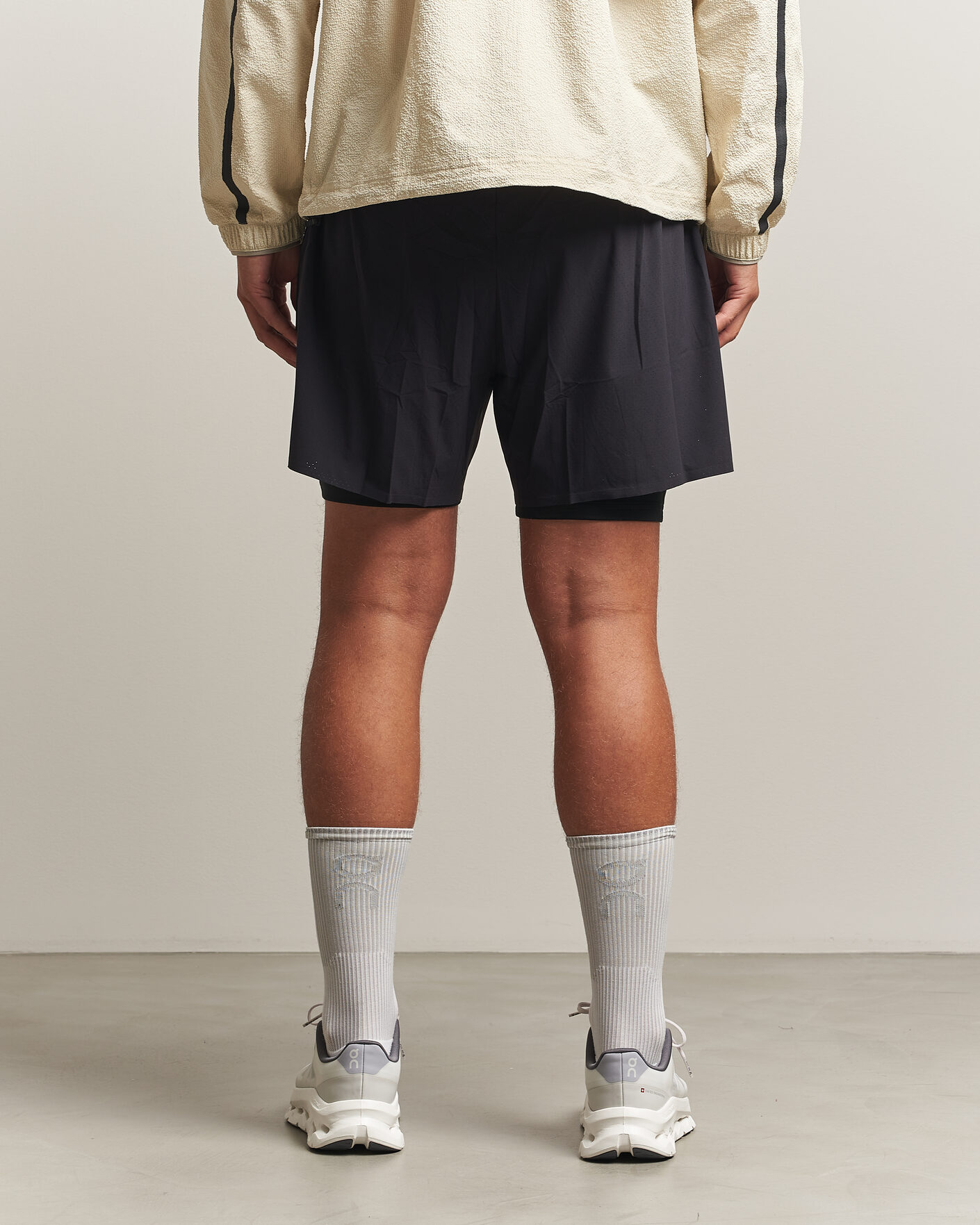 Herren | Shorts | On | 5 Inch Performance 2/1 Shorts Black