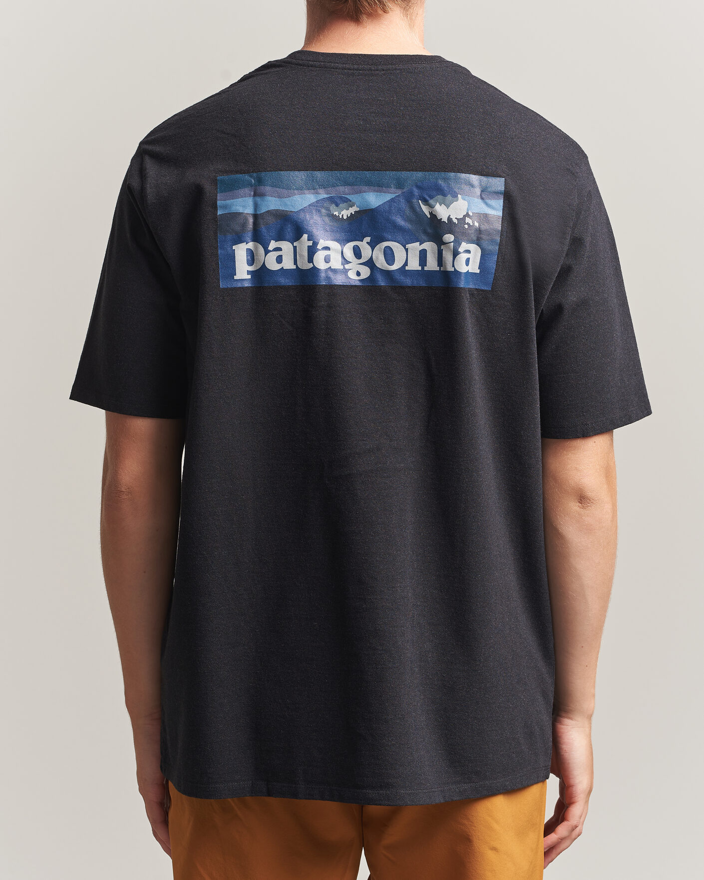 Herren | T-Shirts | Patagonia | Boardshort Logo Pocket Responsibili T-Shirt Ink Black