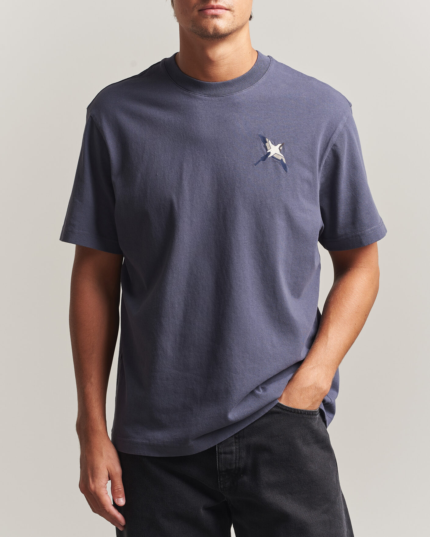 Herren | T-Shirts | Axel Arigato | Micro Bee Birt T-Shirt Smoke Grey