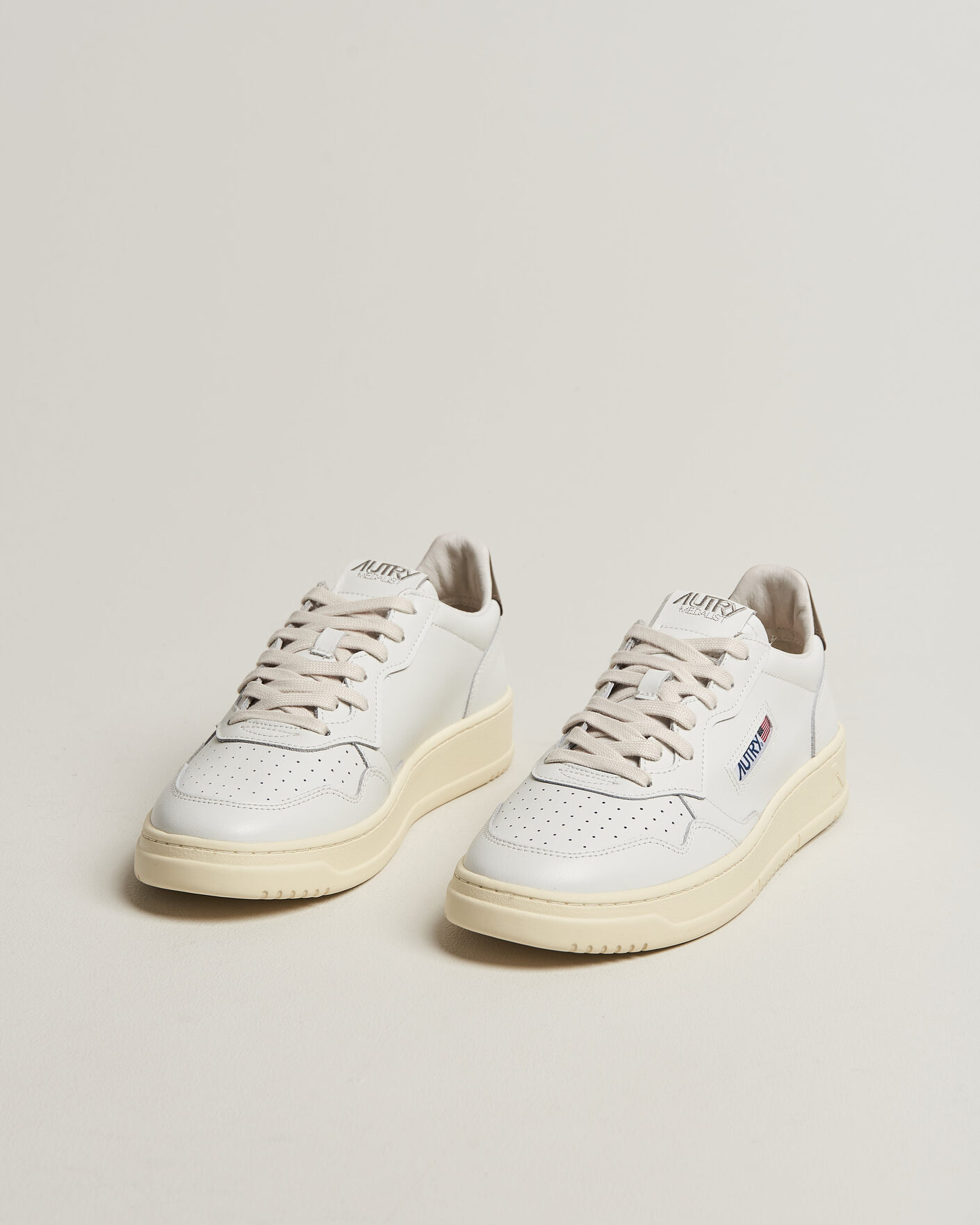 Herren | Sneaker | Autry | Medalist Low Sneaker White/Chocolate