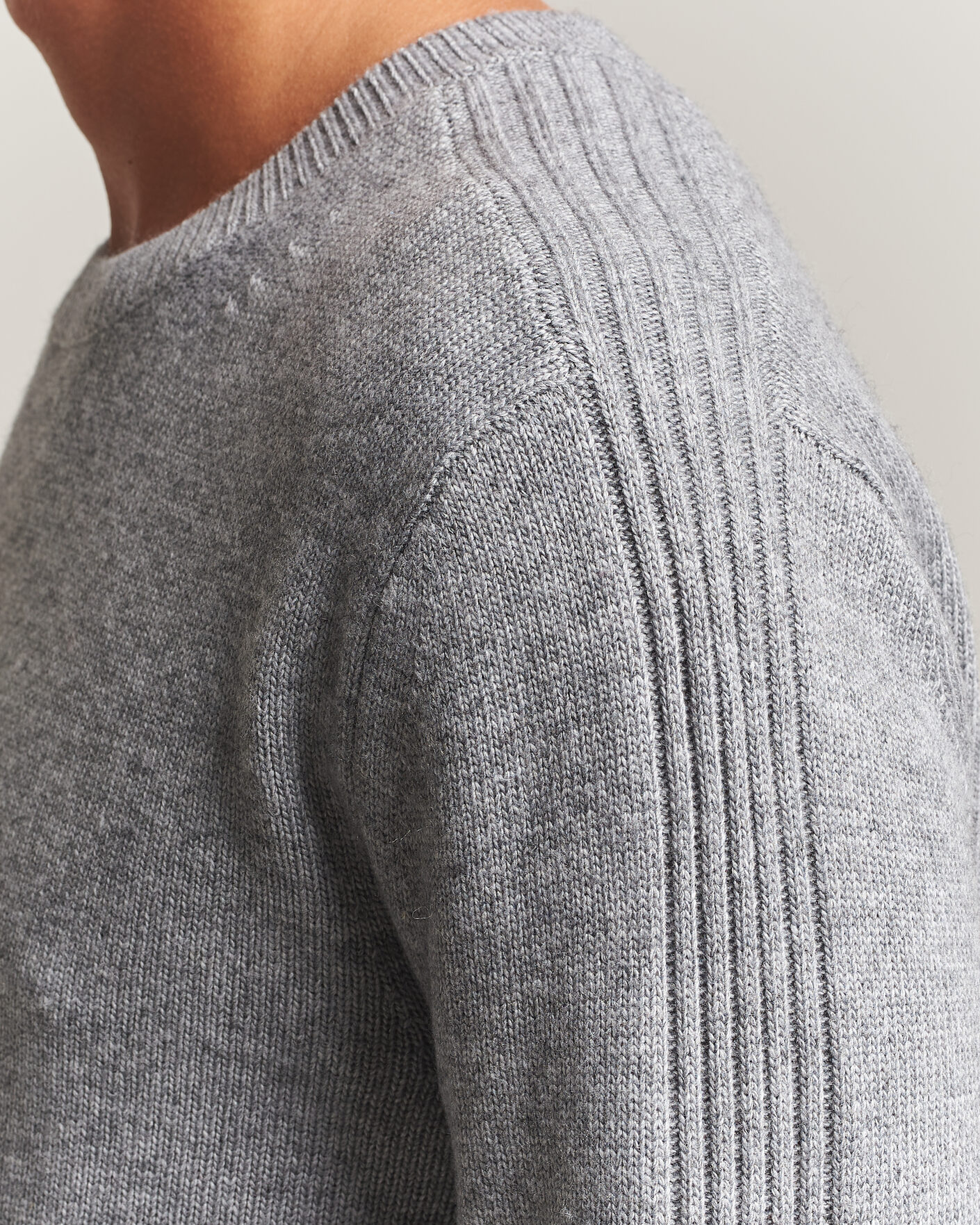 Herren | Pullover | Tiger of Sweden | Wilfred Wool/Cashmere Sweater Light Grey Melange