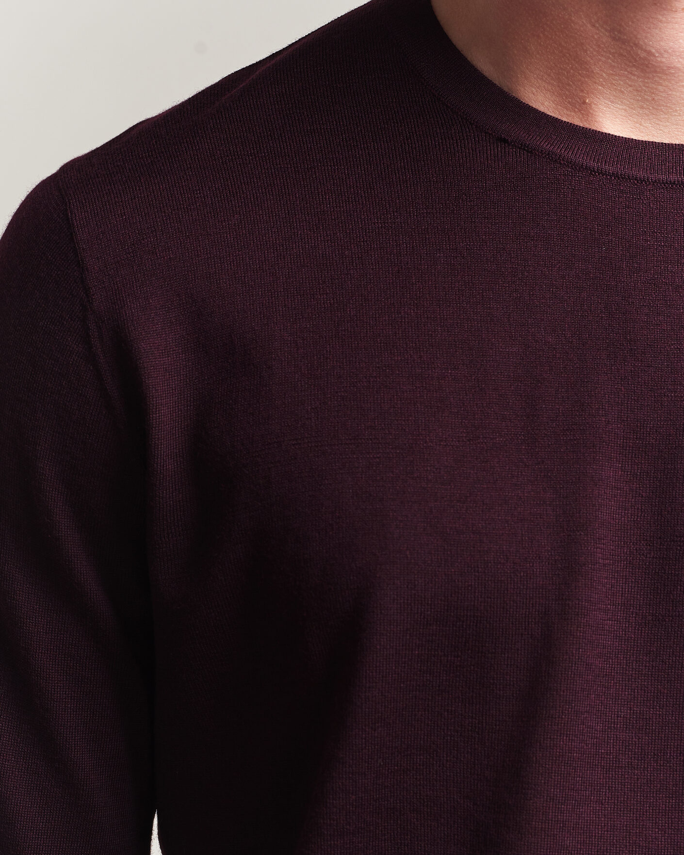 Herren | Pullover | Tiger of Sweden | Connor Extra Fine Merino Crew Neck Pullover Aubergine