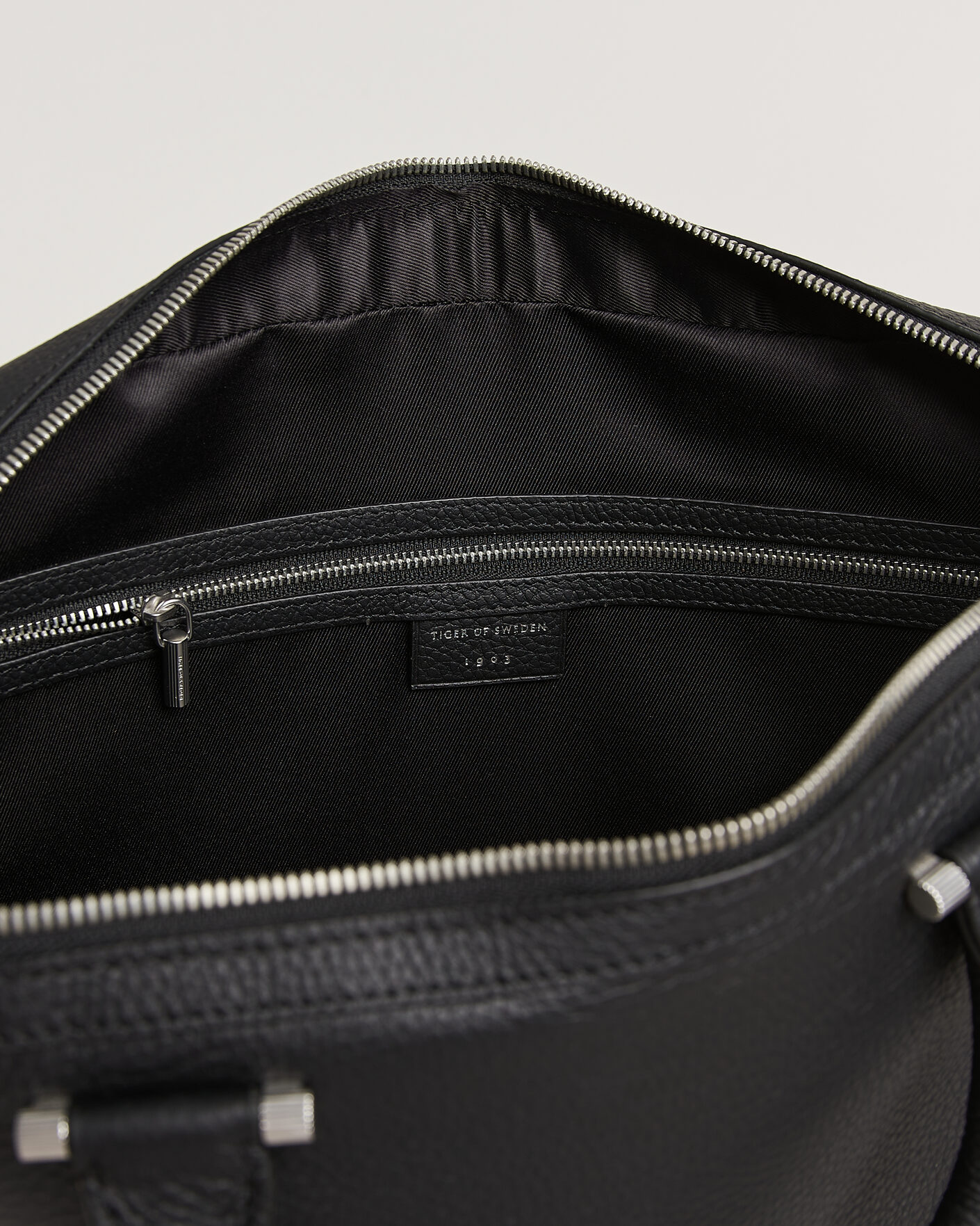 Herren | Taschen | Tiger of Sweden | Valise Grained Leather Briefcase Black