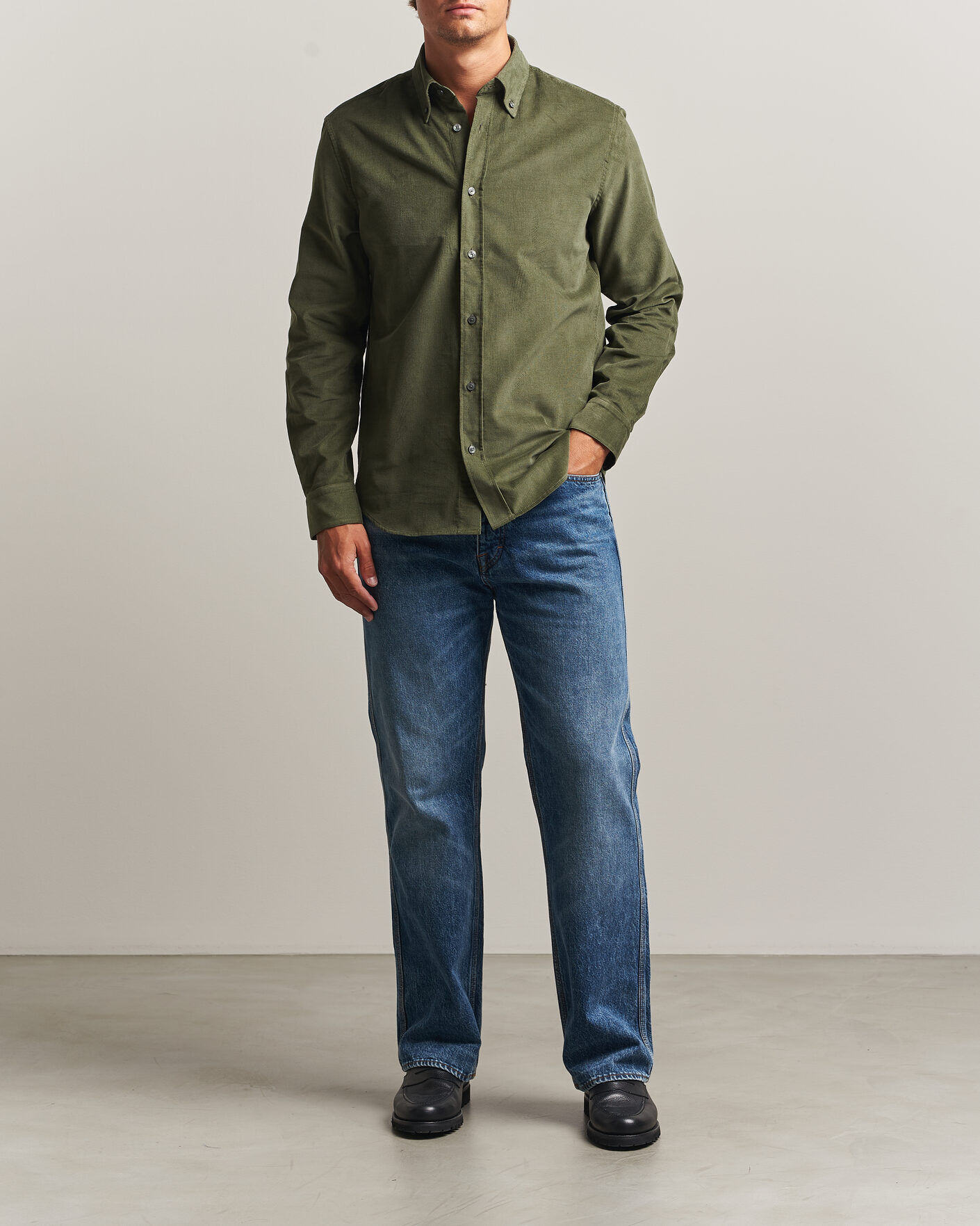 Herren | Hemden | Tiger of Sweden | Bjorn Corduroy Shirt City Green