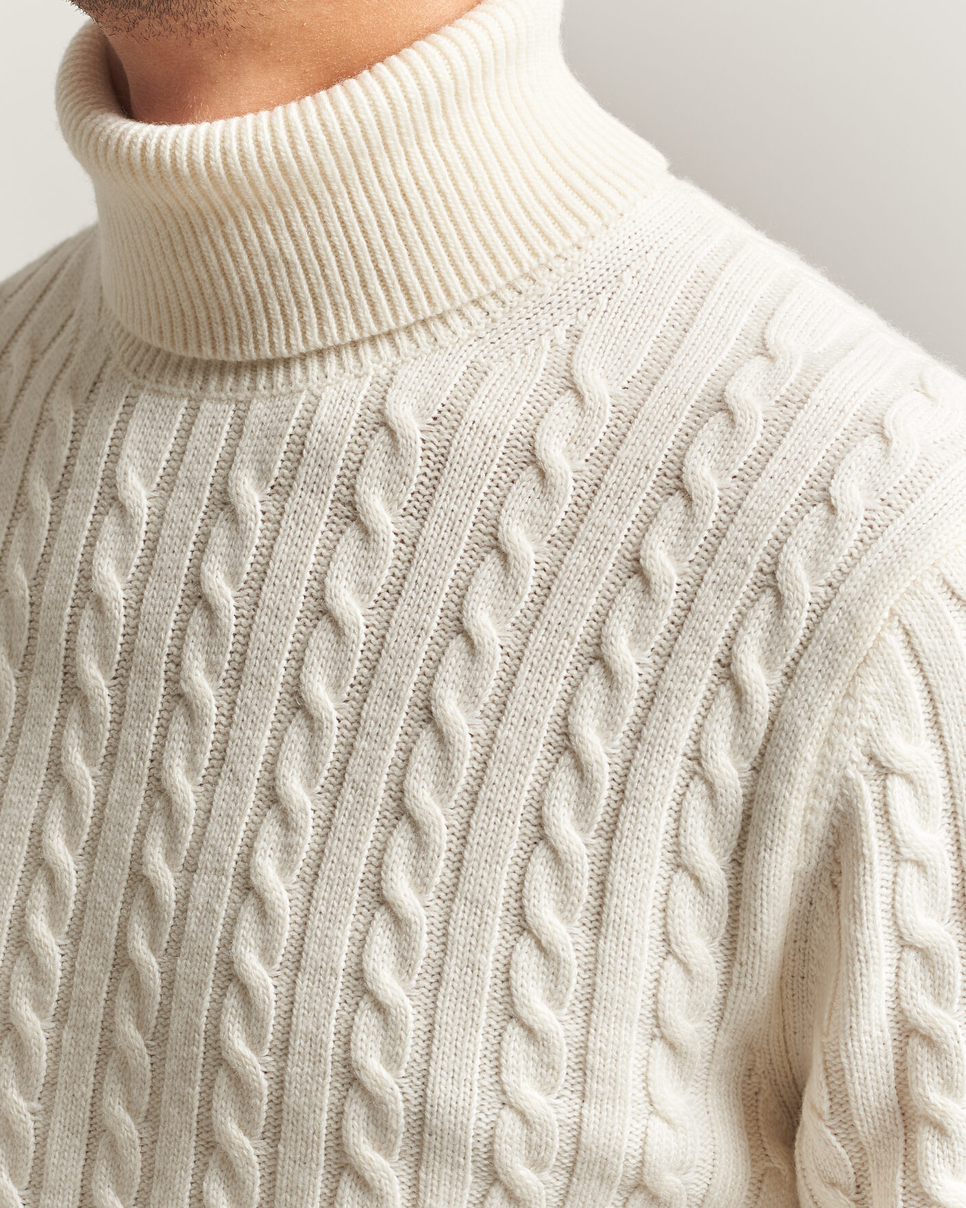 Herren | Pullover | Tiger of Sweden | Wilde Wool/Cashmere Cable Turtleneck Porcelain Cream