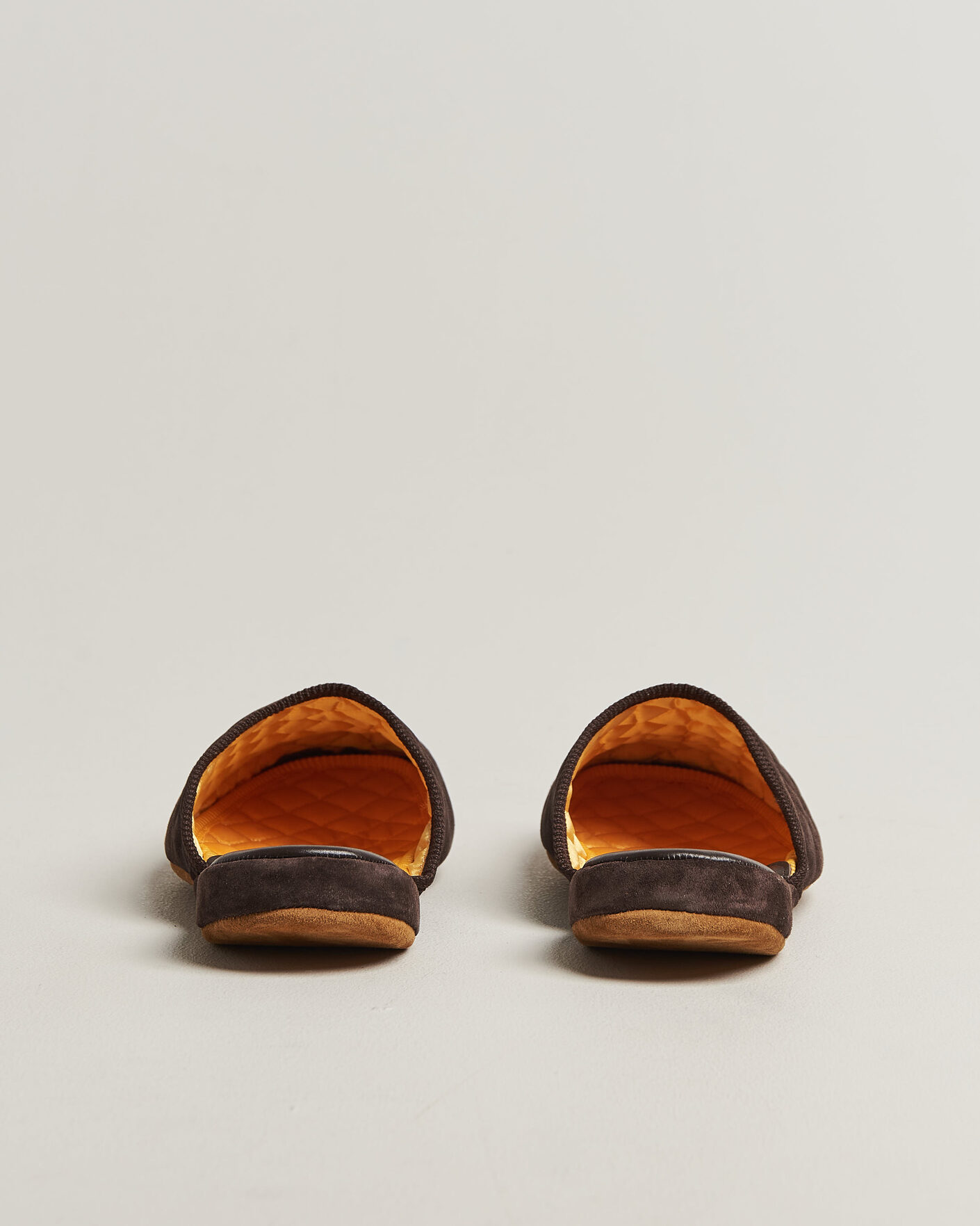 Herren | Sandalen & Pantoletten | Bowhill & Elliott | Mule Slipper Quilt Lining Chocolate Suede