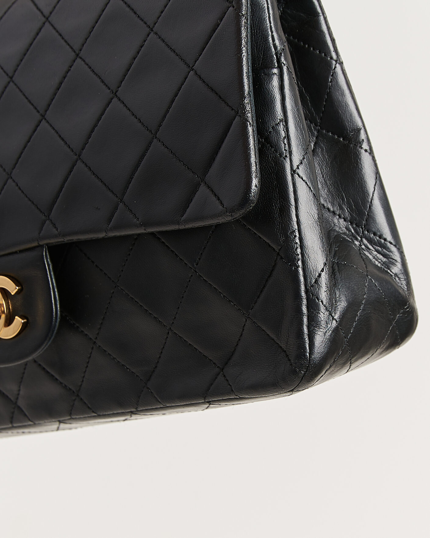 Herren | Pre-Owned & Vintage Bags | Chanel Pre-Owned | Classic Medium Double Flap Bag Lambskin Black