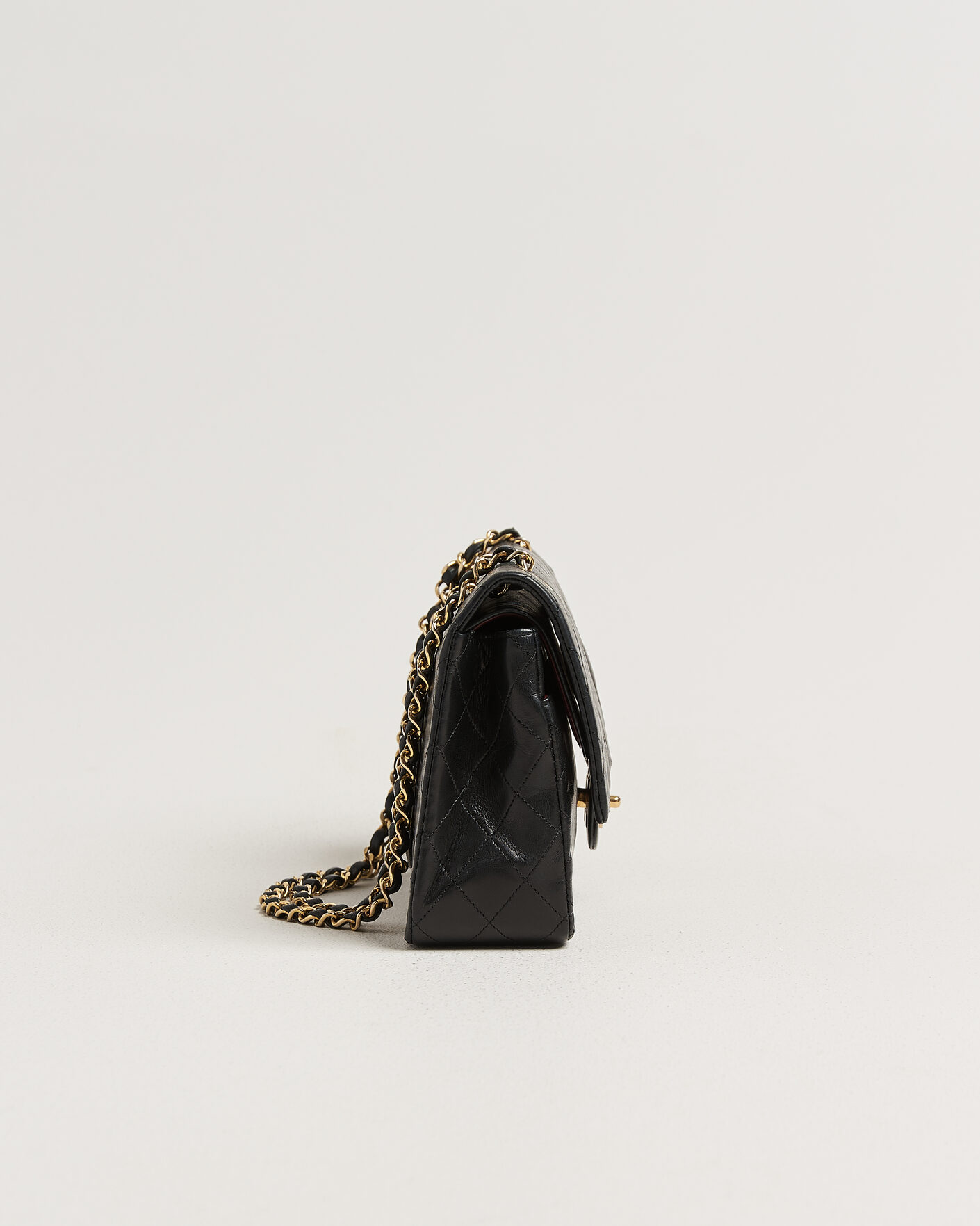 Herren | Chanel Pre-Owned Classic Medium Double Flap Bag Lambskin Black | Chanel Pre-Owned | Classic Medium Double Flap Bag Lambskin Black