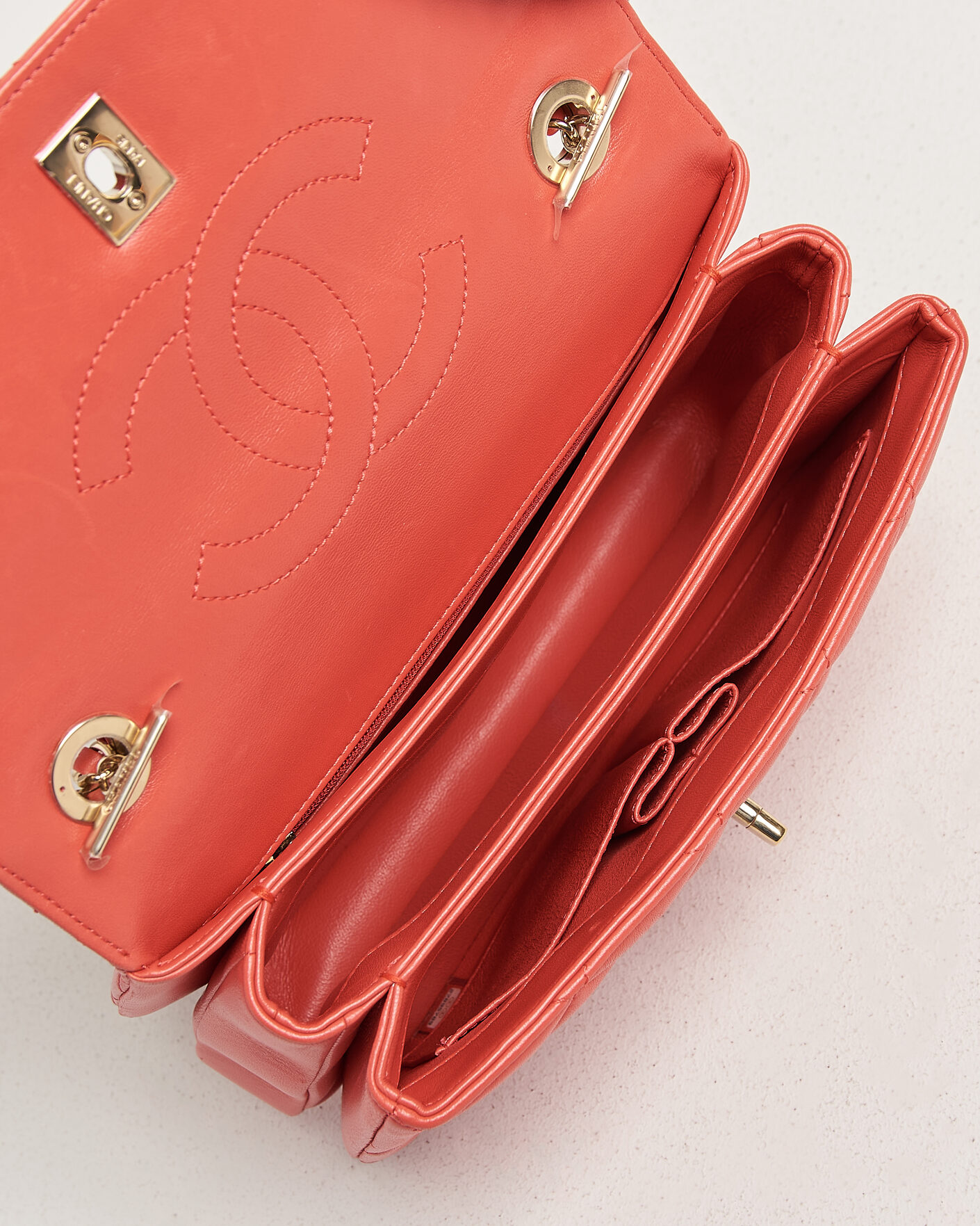 Herren | Pre-Owned & Vintage Bags | Chanel Pre-Owned | Trendy CC Top Handle Bag Coral