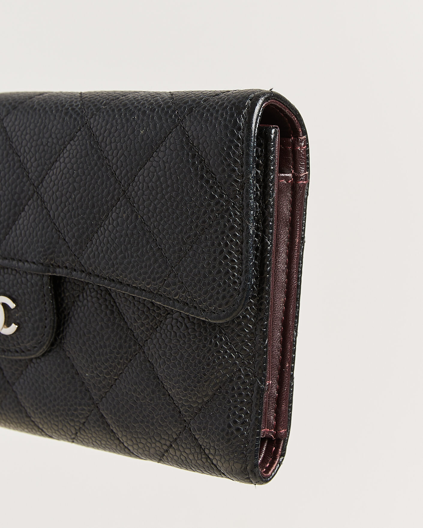 Herren | Pre-Owned & Vintage Bags | Chanel Pre-Owned | Classic Trifold Flap Wallet Caviar Leather Black