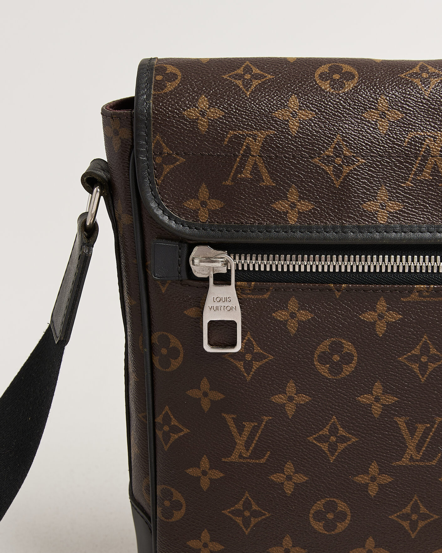 Herren | Pre-Owned & Vintage Bags | Louis Vuitton Pre-Owned | Abbesses Messenger Bag Monogram Macassar