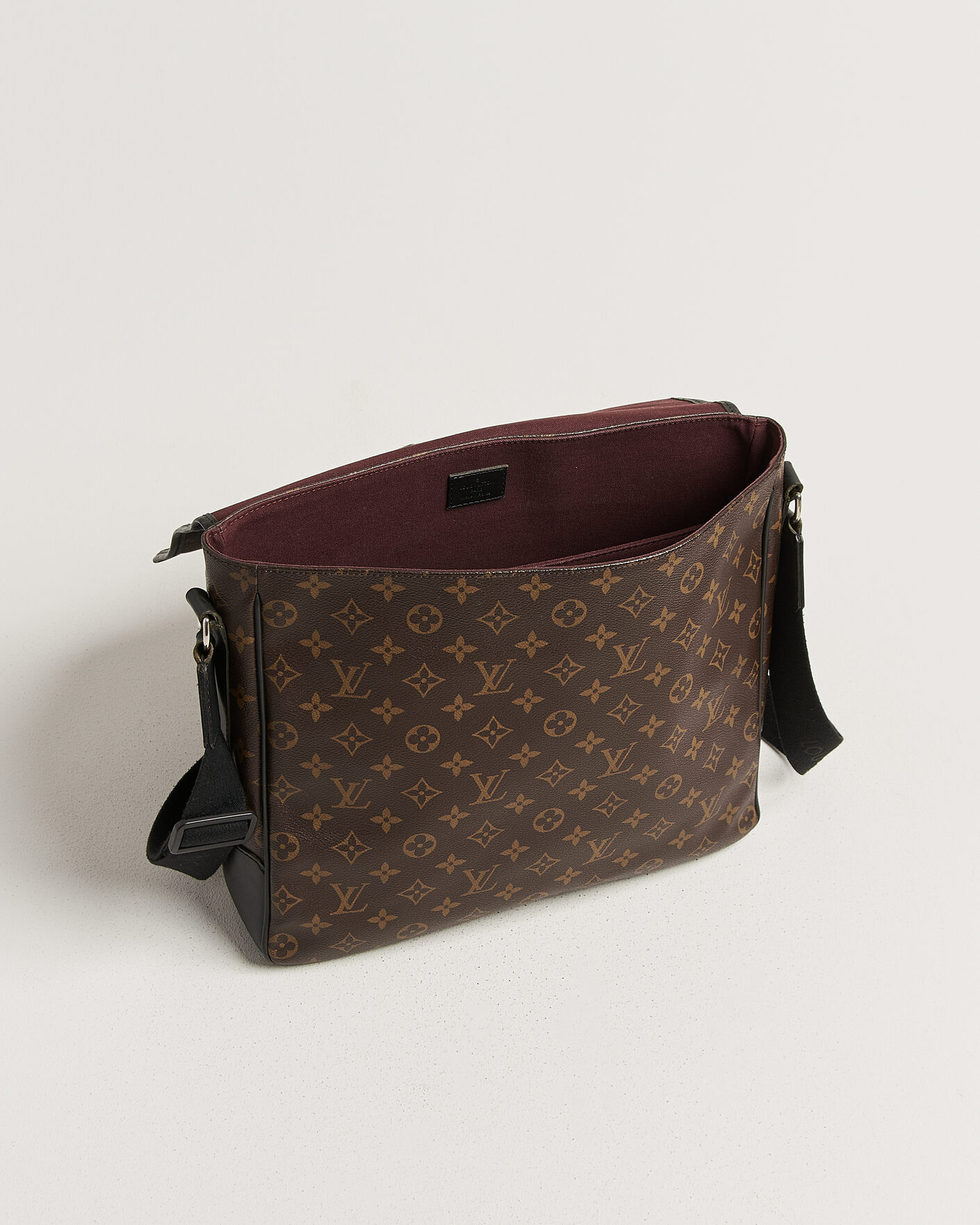 Herren | Pre-Owned & Vintage Bags | Louis Vuitton Pre-Owned | Abbesses Messenger Bag Monogram Macassar