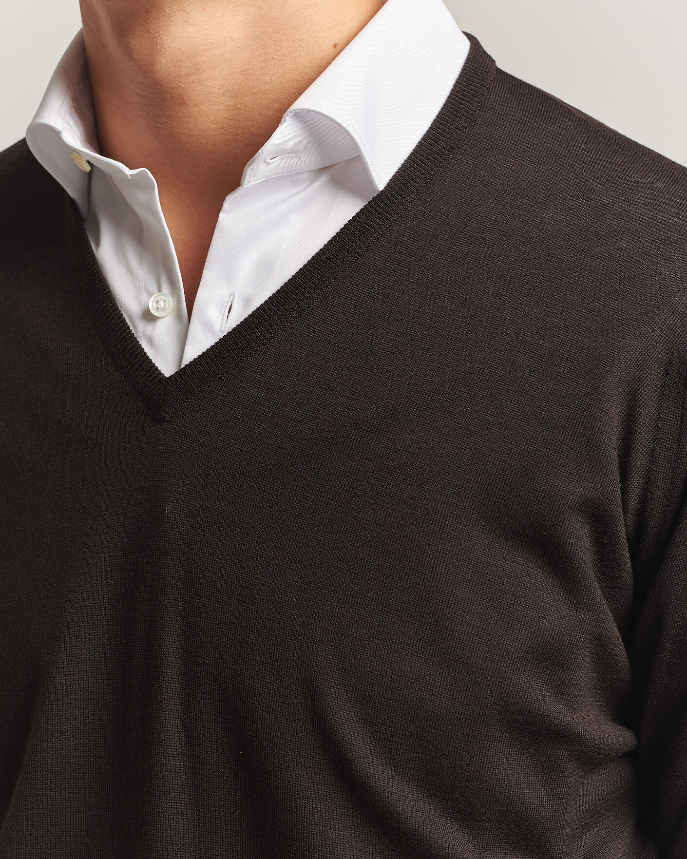 Herren | Pullover | John Smedley | Bobby Extra Fine Merino V-Neck Pullover Faulkner Brown