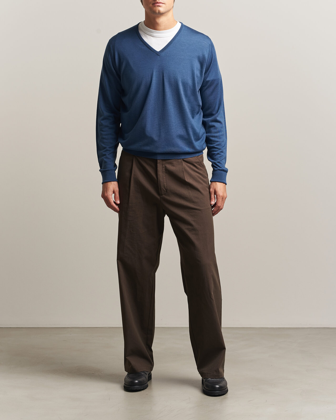 Herren | Pullover | John Smedley | Bobby Extra Fine Merino V-Neck Pullover Teal Firth