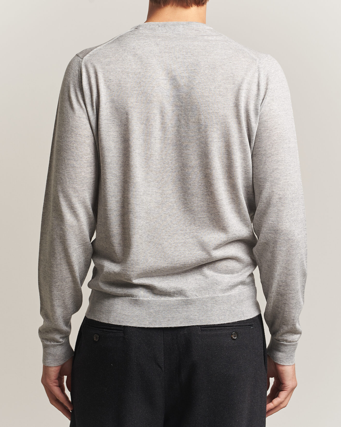 Herren | Pullover | John Smedley | Lundy Extra Fine Merino Crew Neck Nimbus Grey